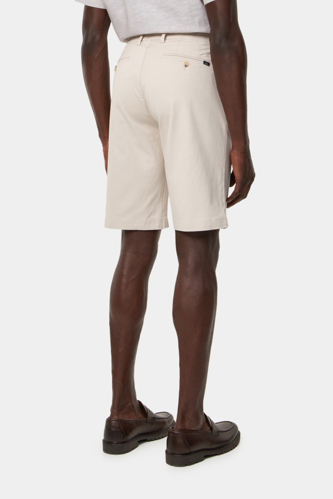 Pantalones cortos chinos regular fit Pantalones cortos chinos regular fit