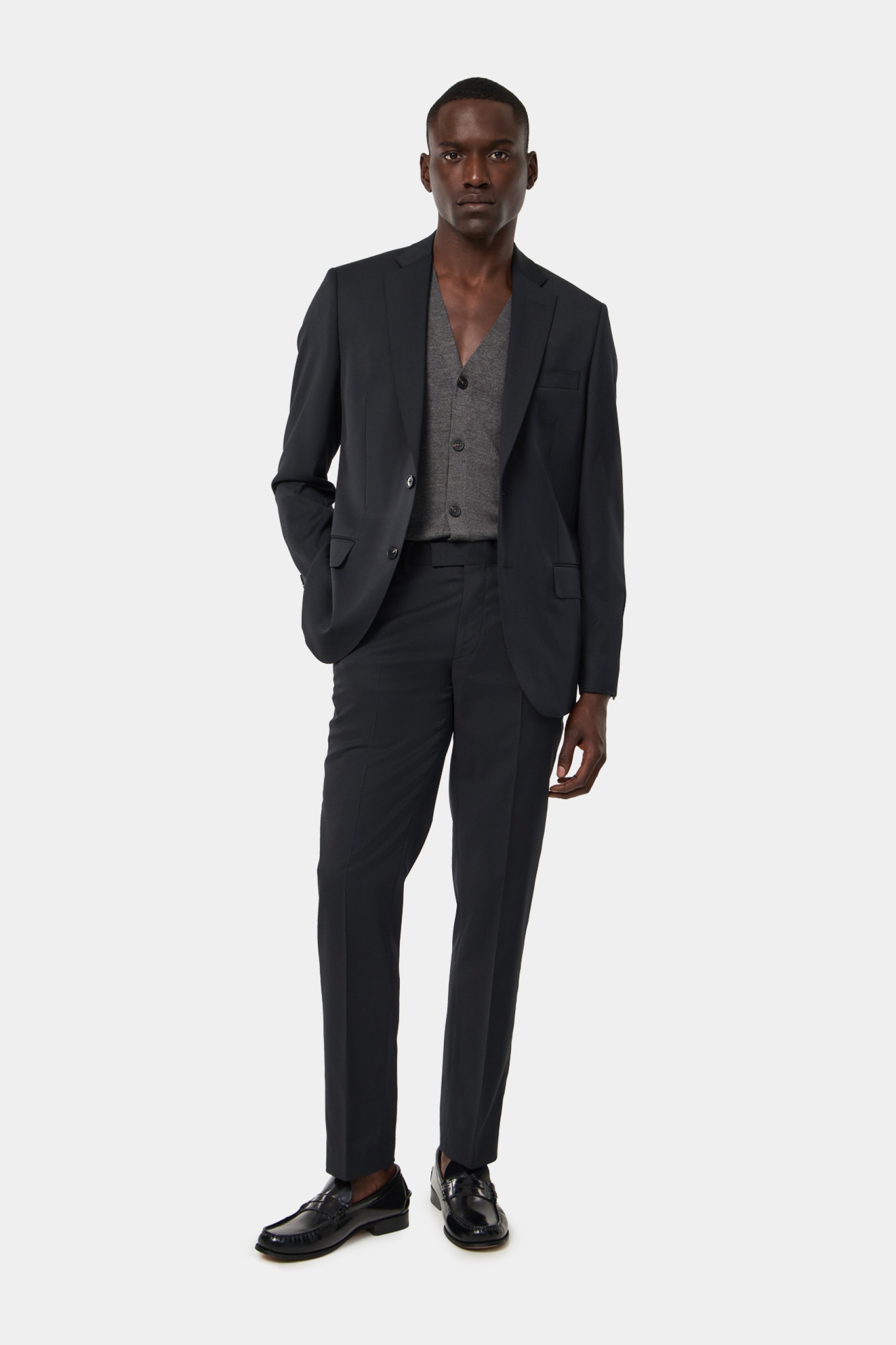 Traje slim fit clásico