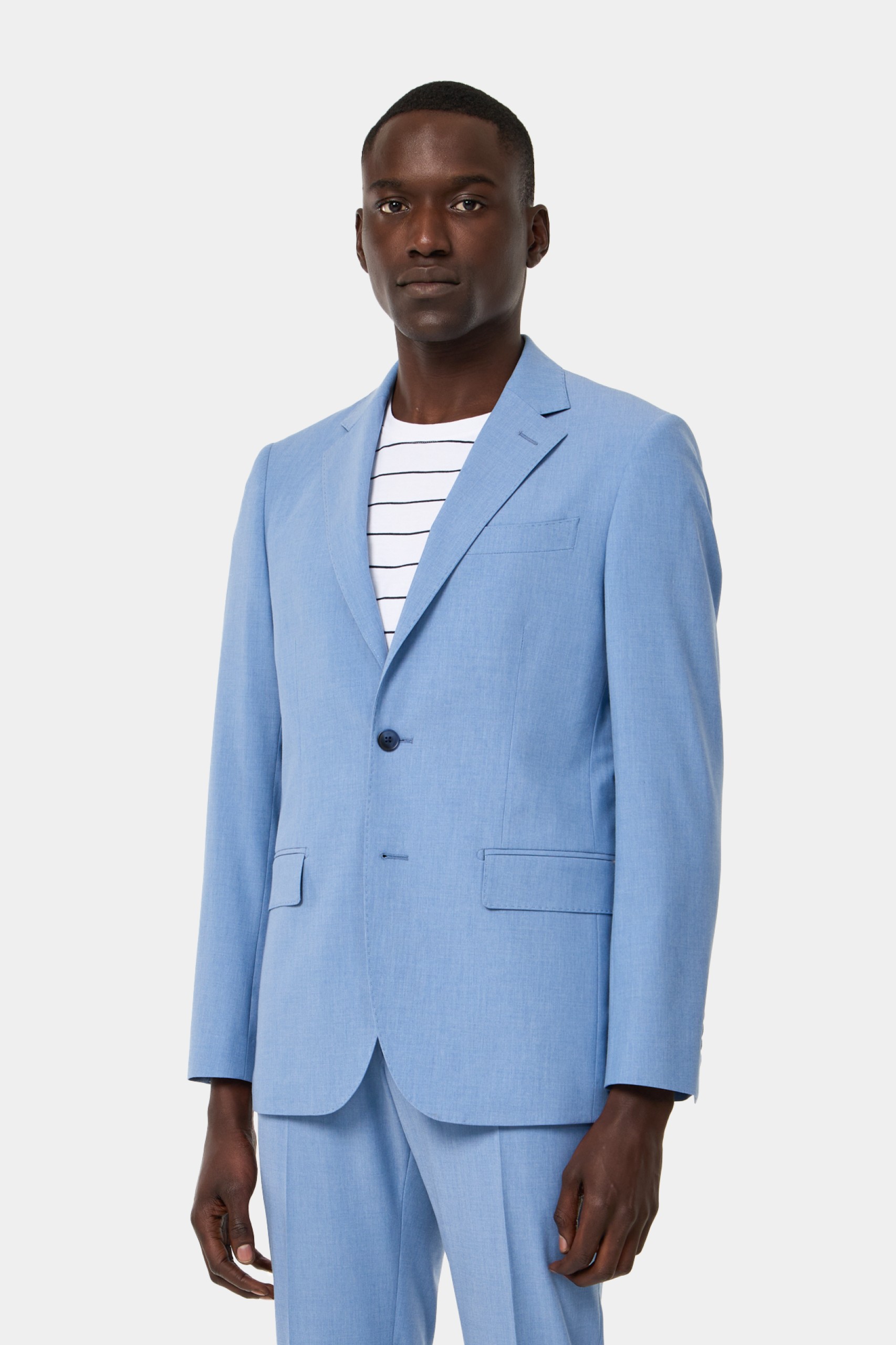 Traje slim fit clásico