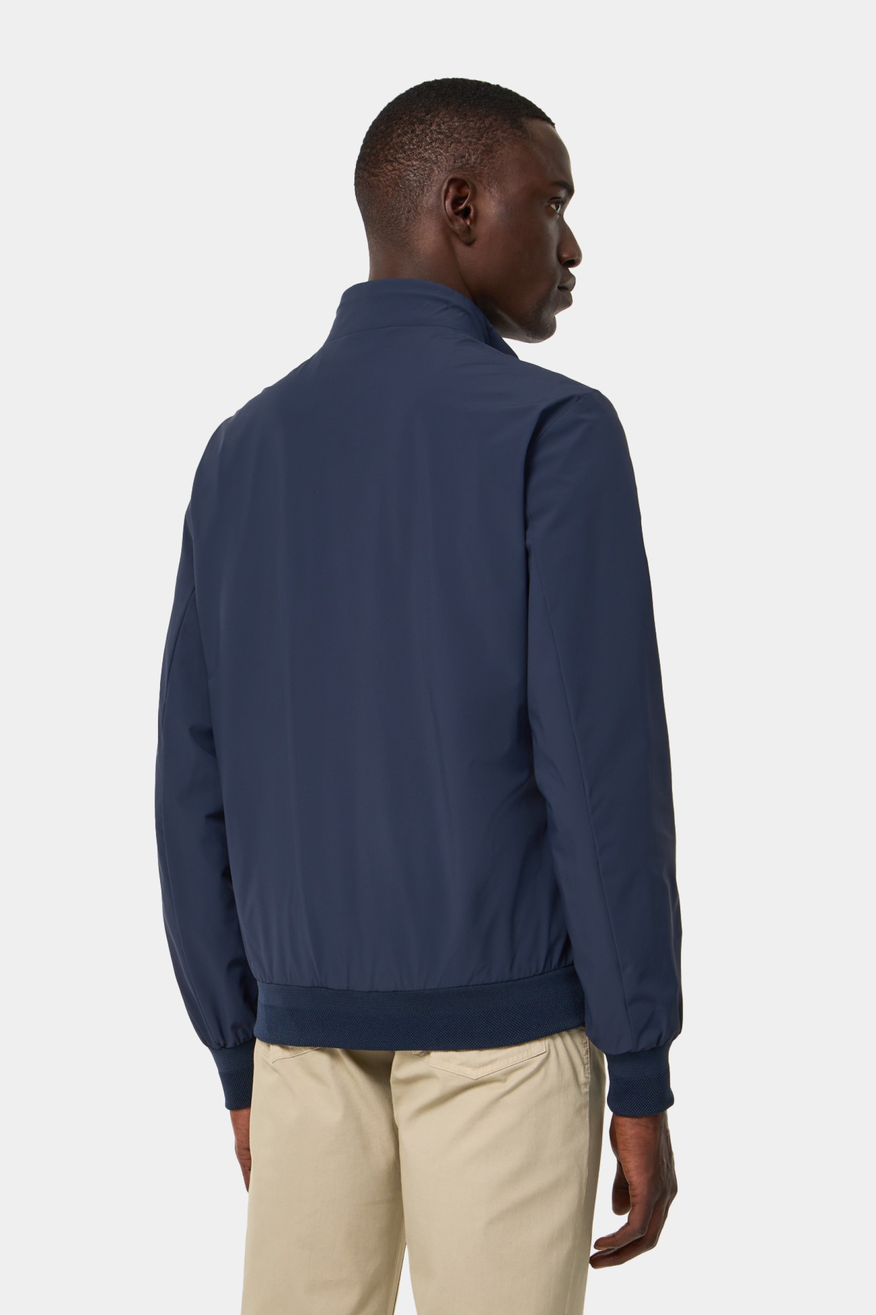 Bomber repelente al agua