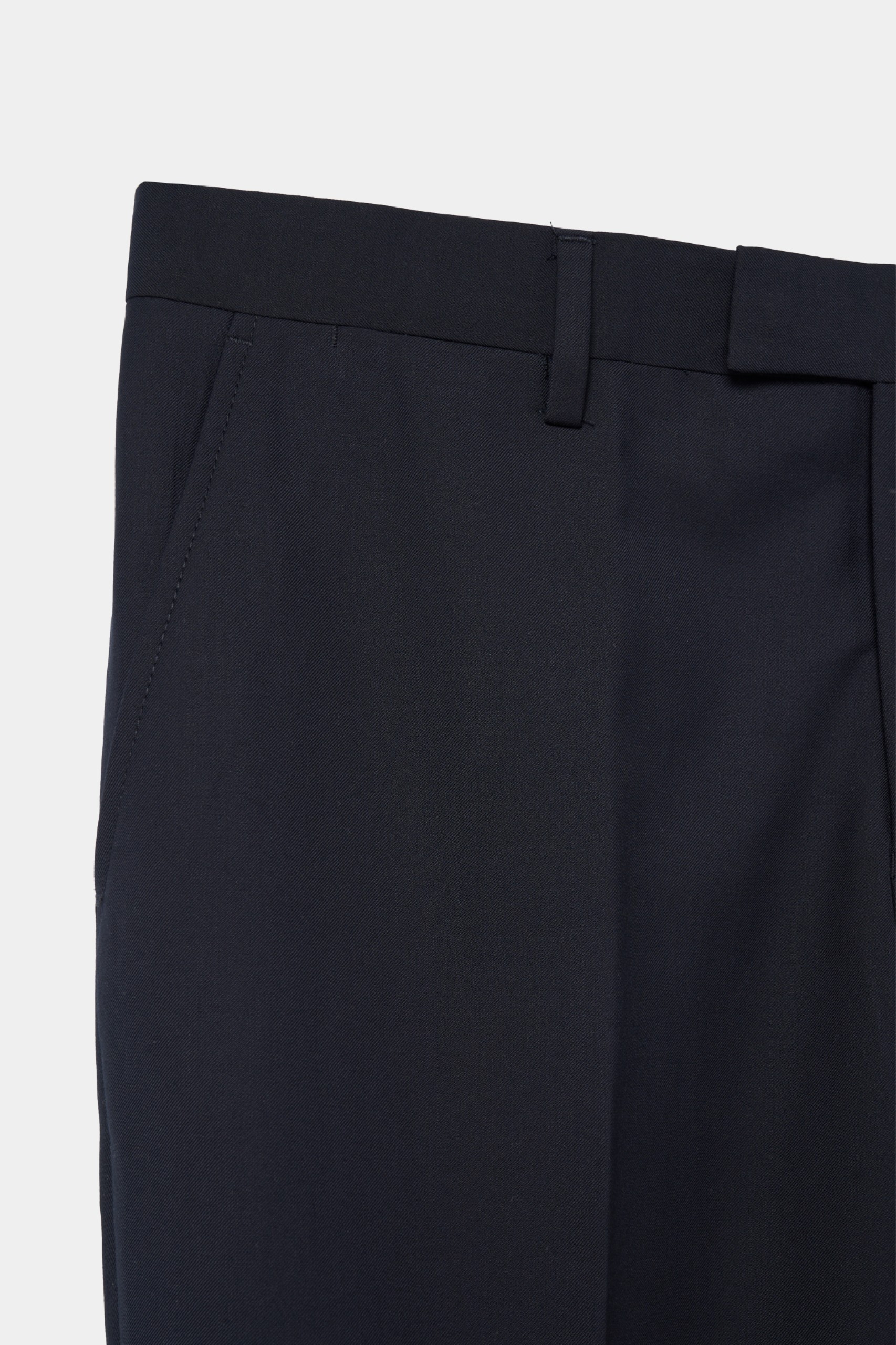 Pantalón slim fit clásico