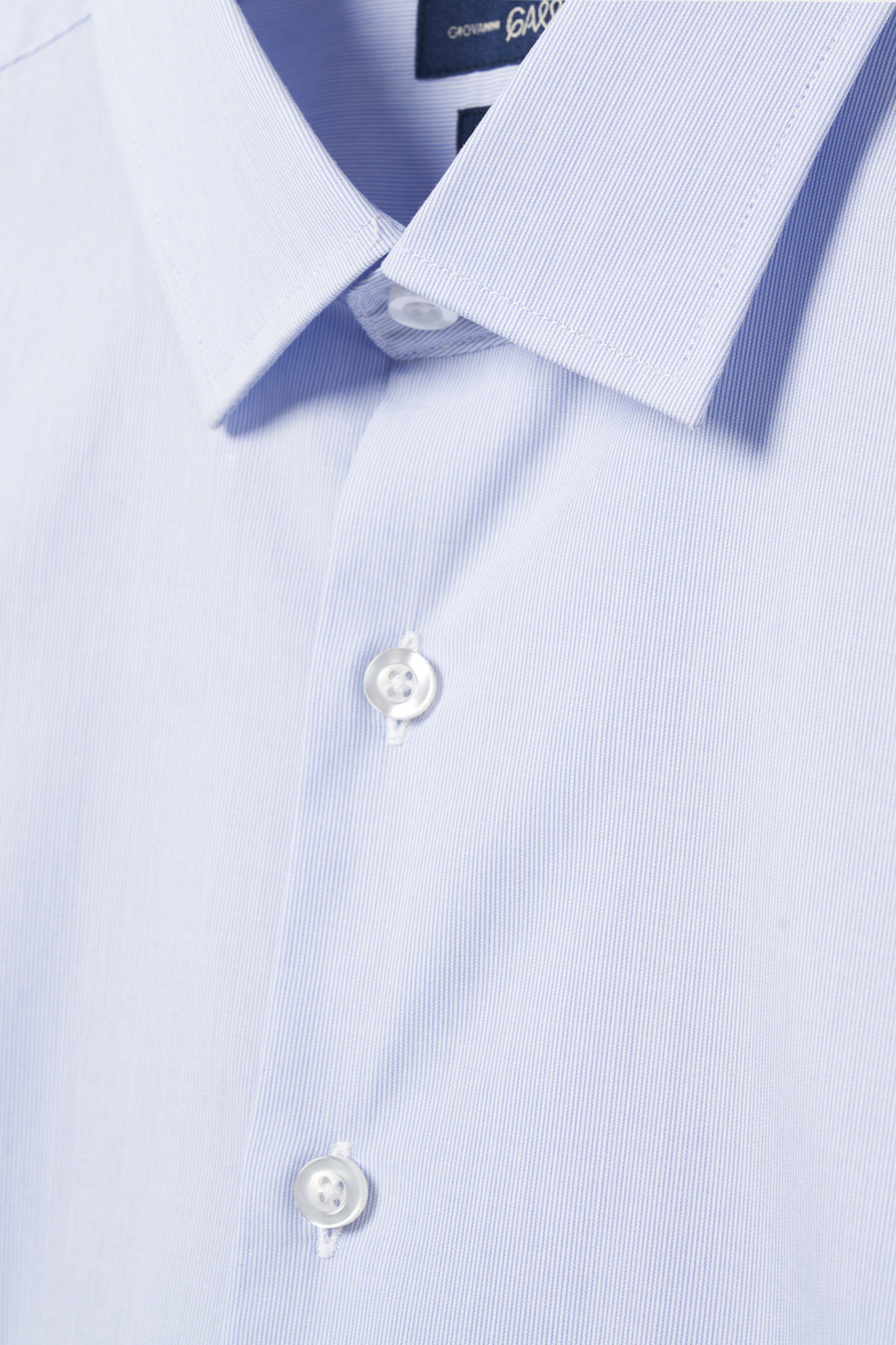 Camisa slim fit clásica