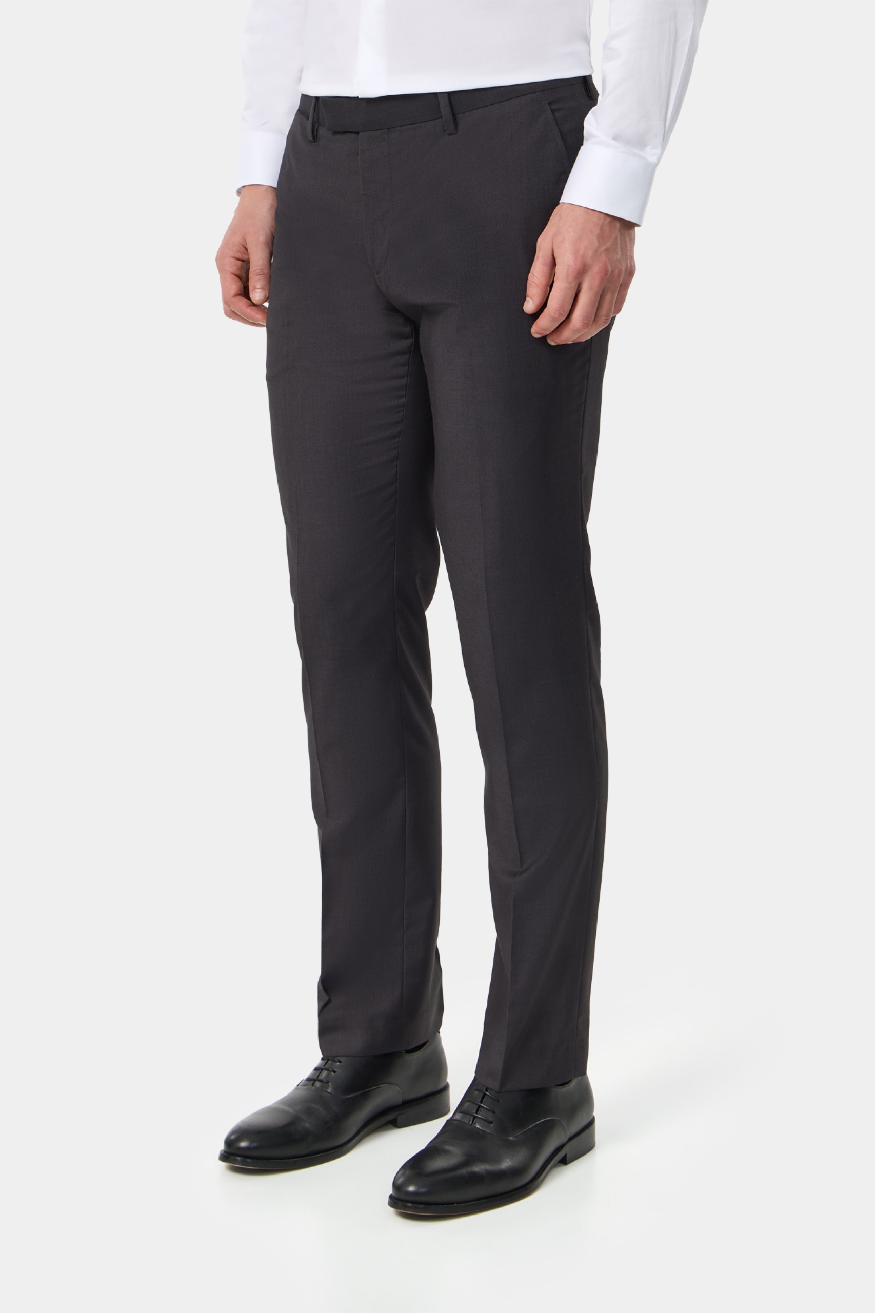 Traje slim fit clásico