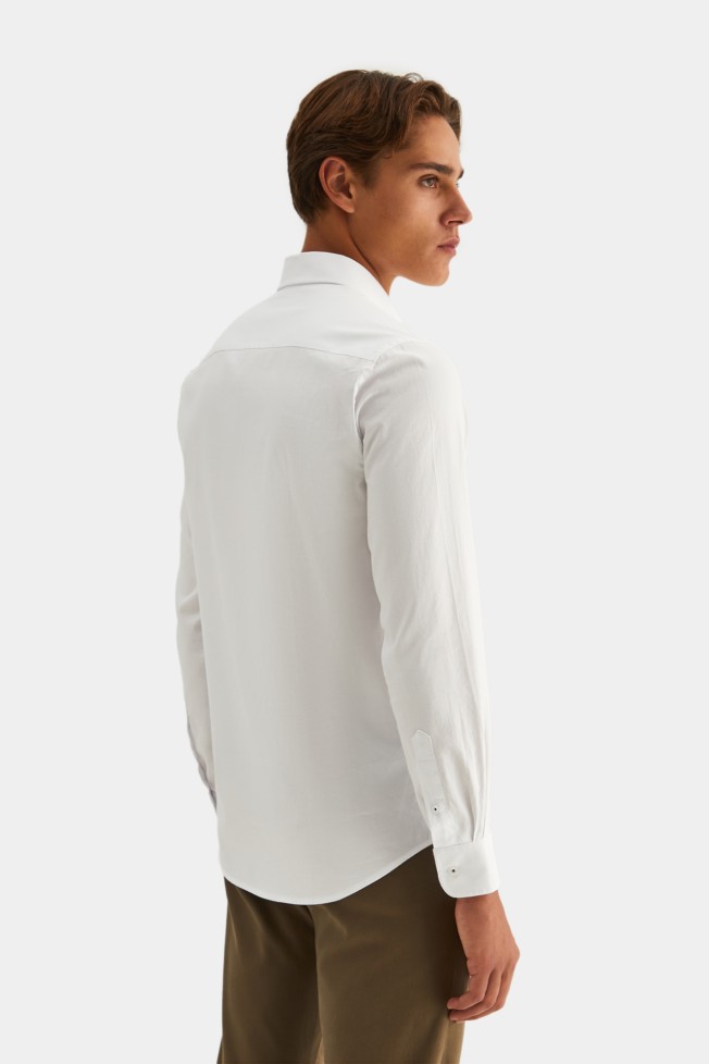Camisa slim fit 100% algodão Camisa slim fit 100% algodão
