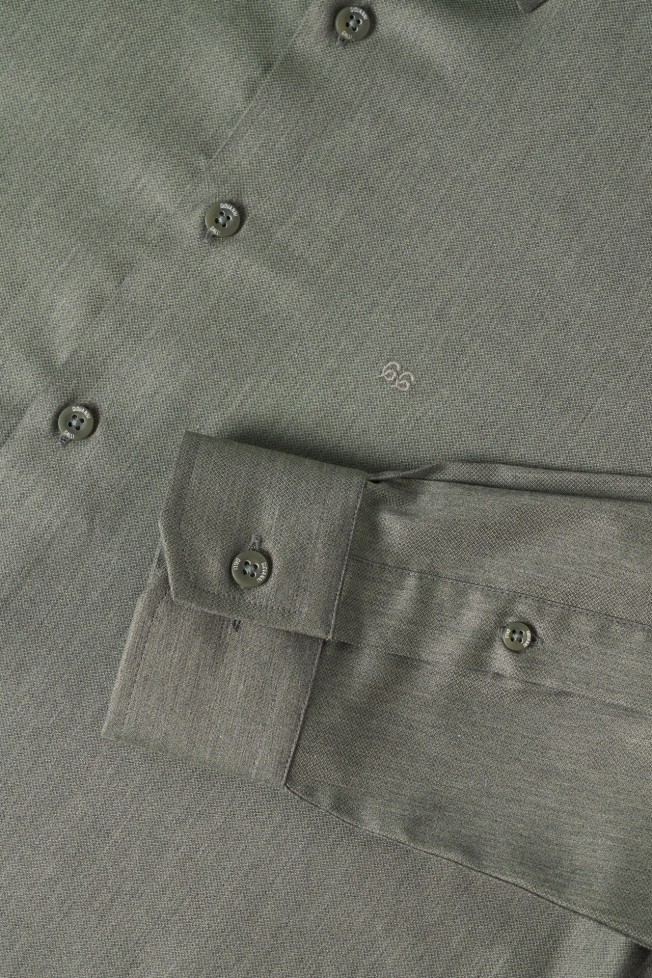 Camisa clásica slim fit Camisa clásica slim fit