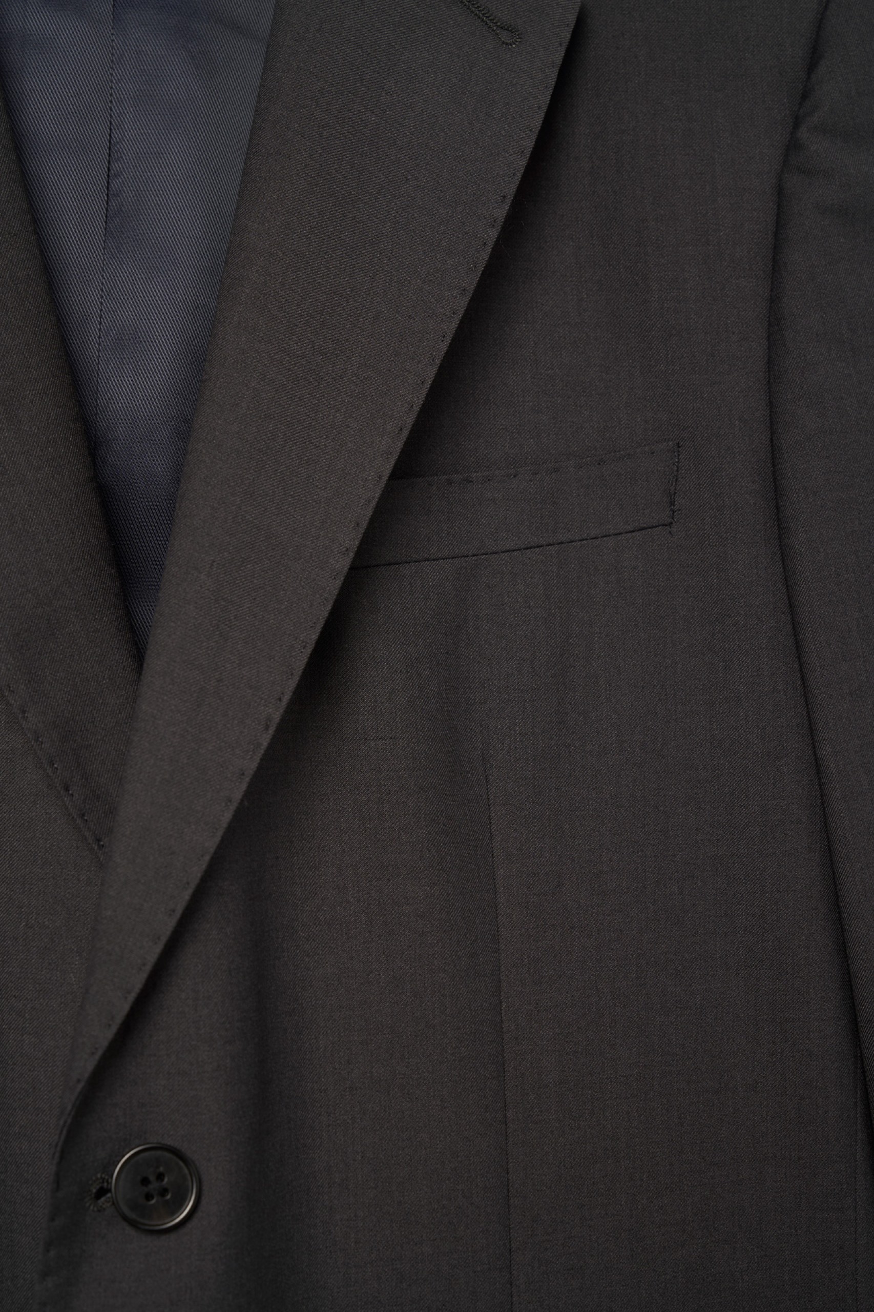 Traje slim fit clásico