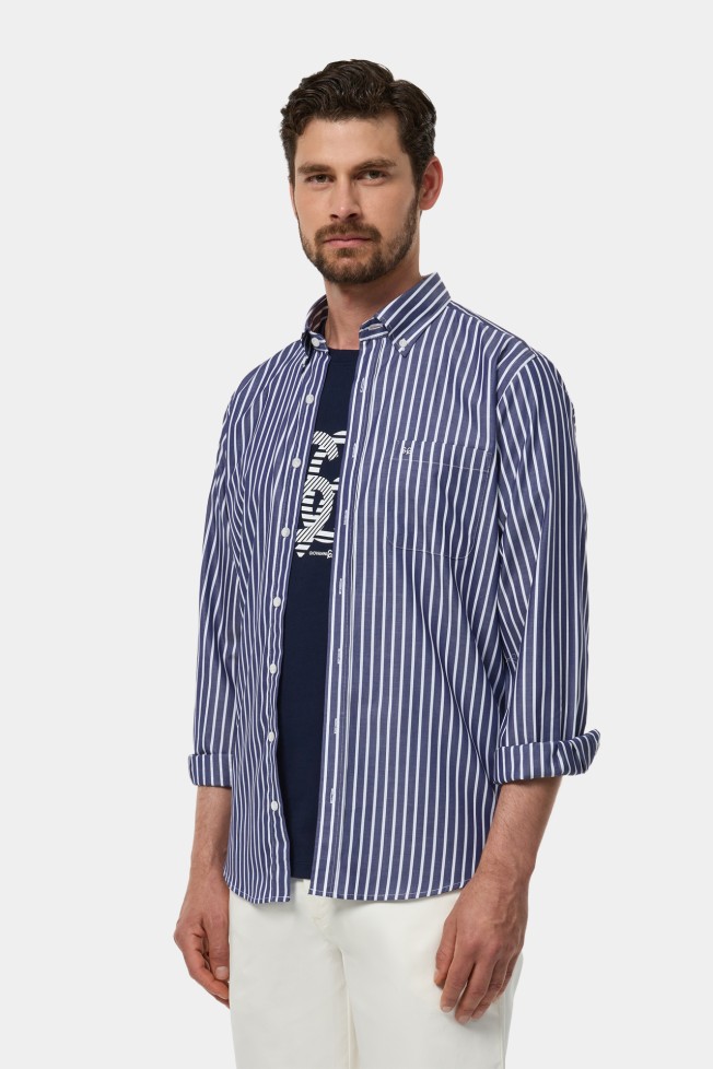 Camisa clássica regular fit Camisa clássica regular fit