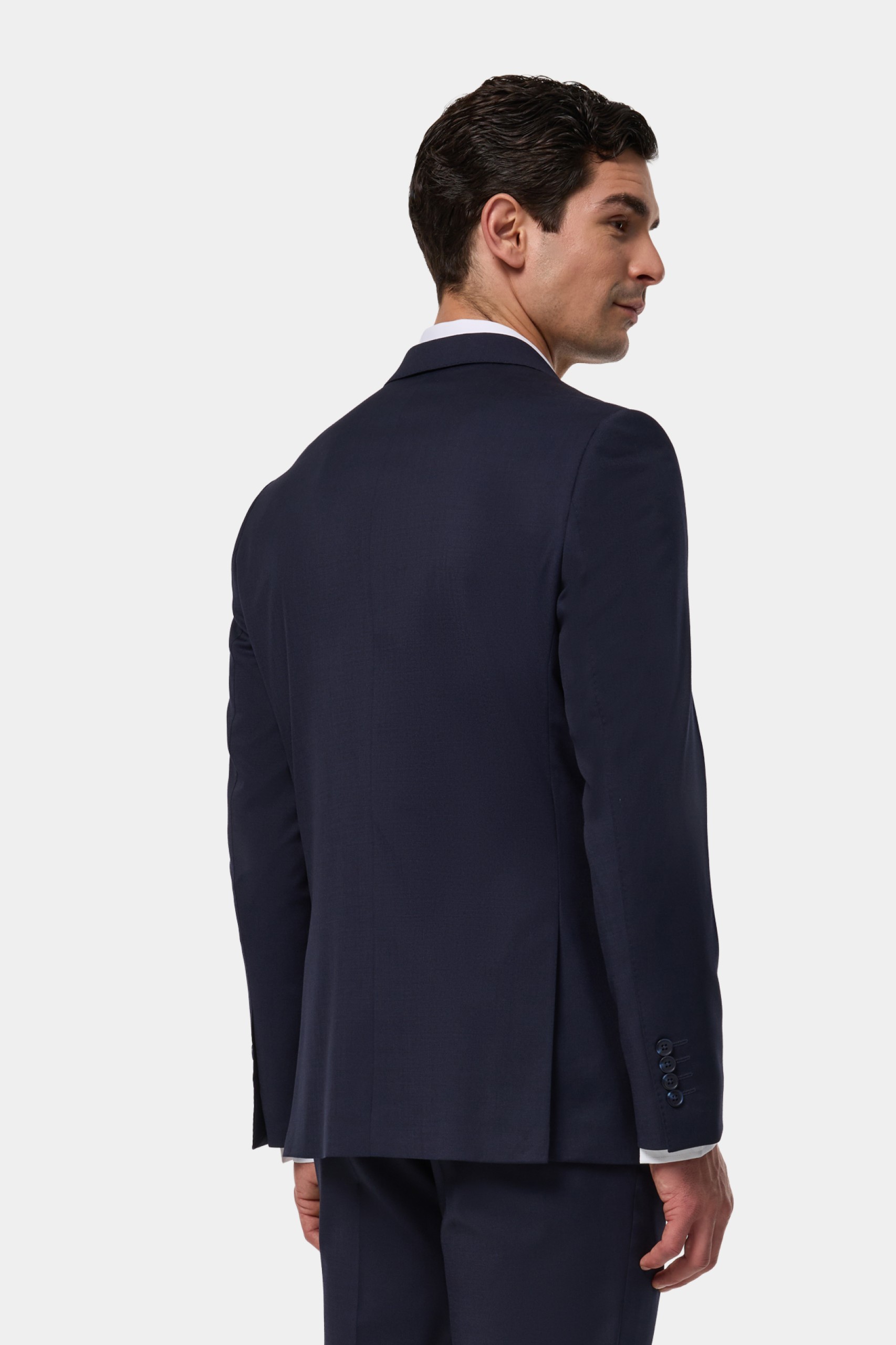 Traje slim fit clásico