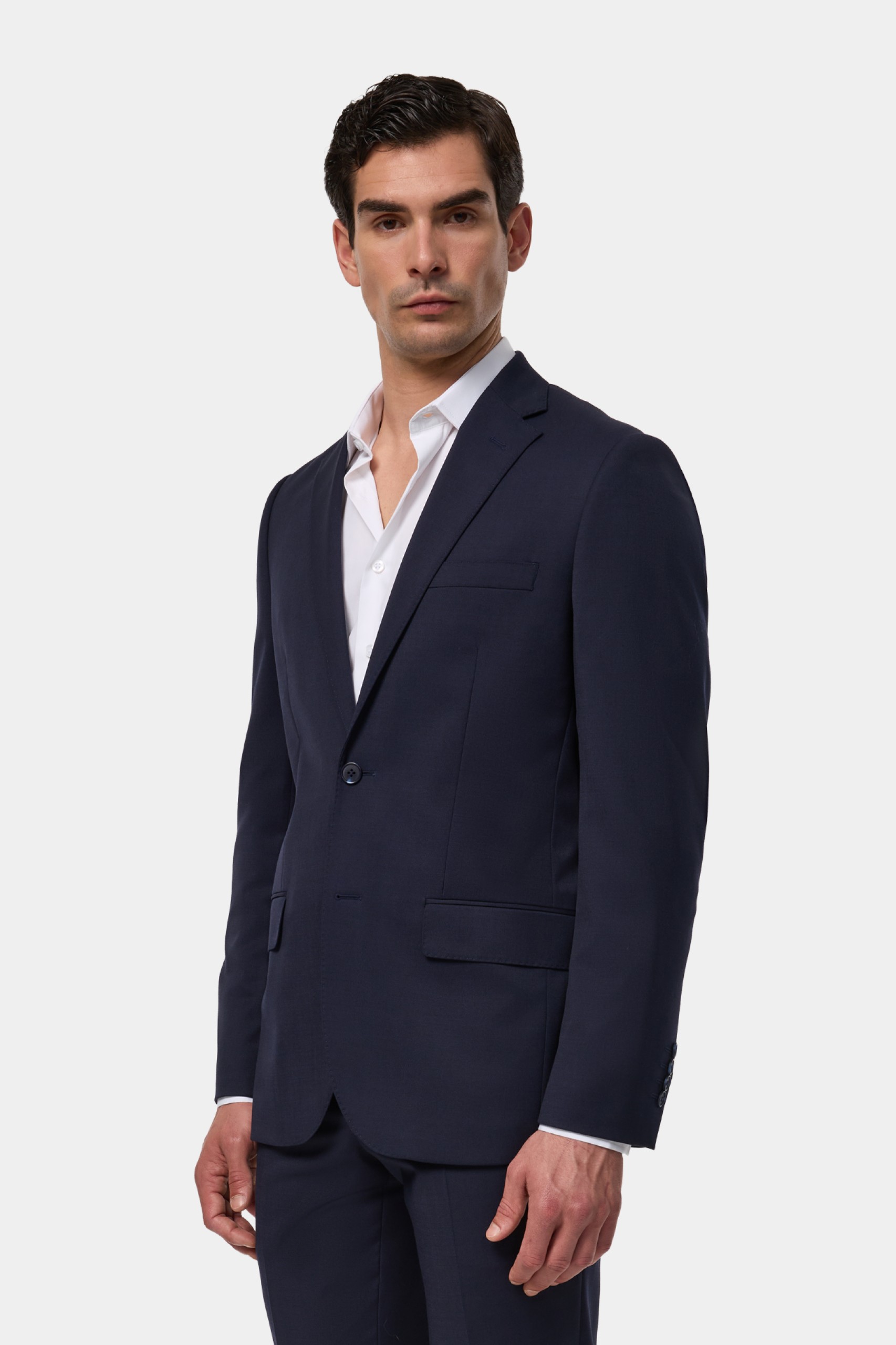 Traje slim fit clásico