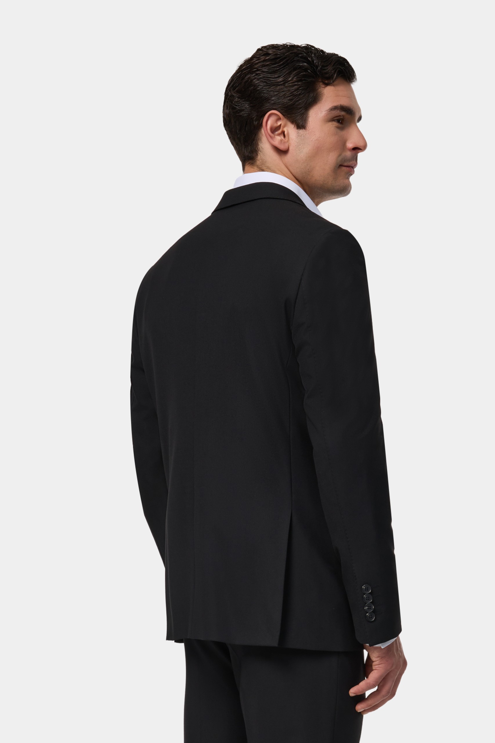 Traje slim fit clásico