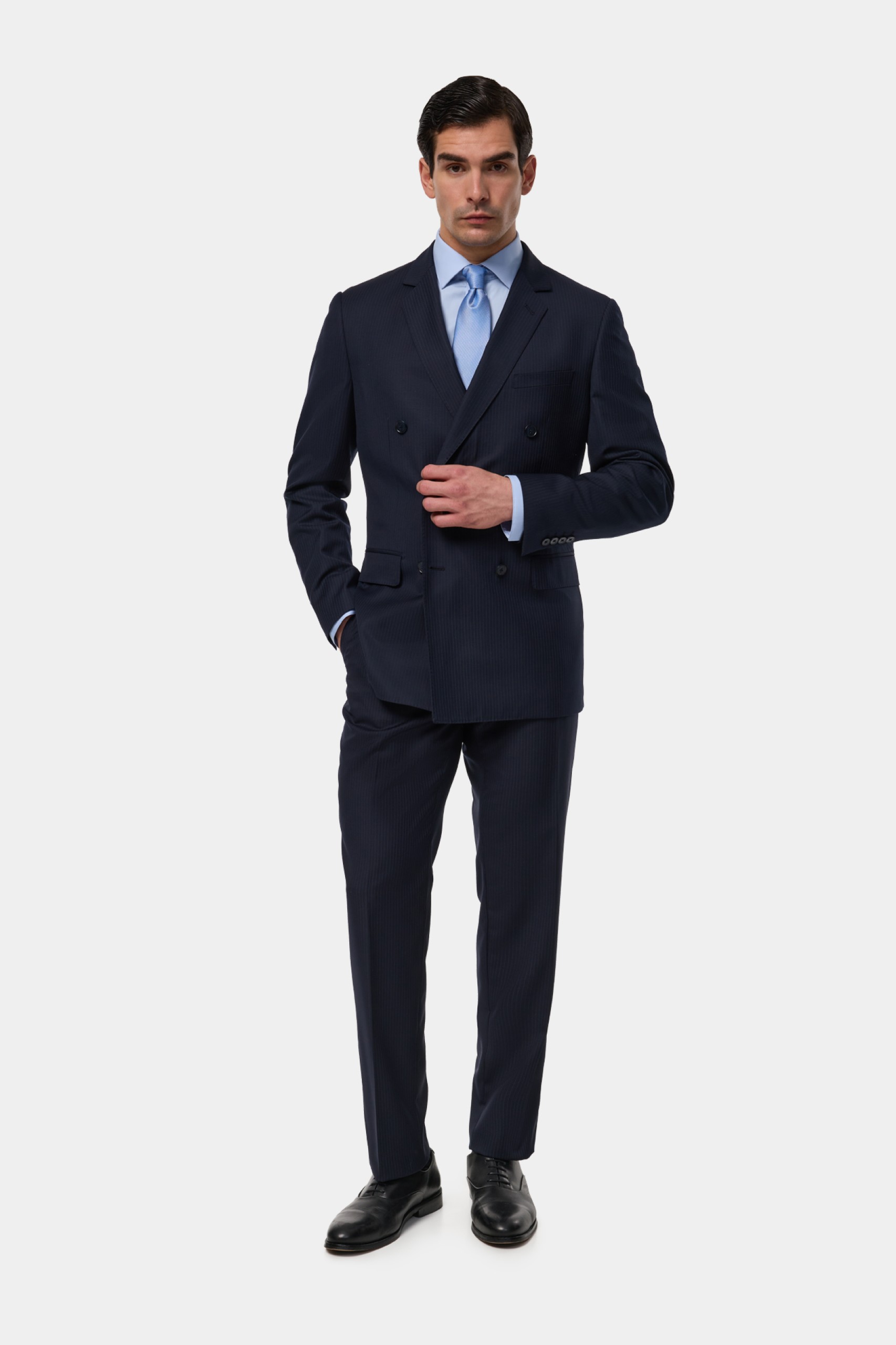Traje regular fit clásico