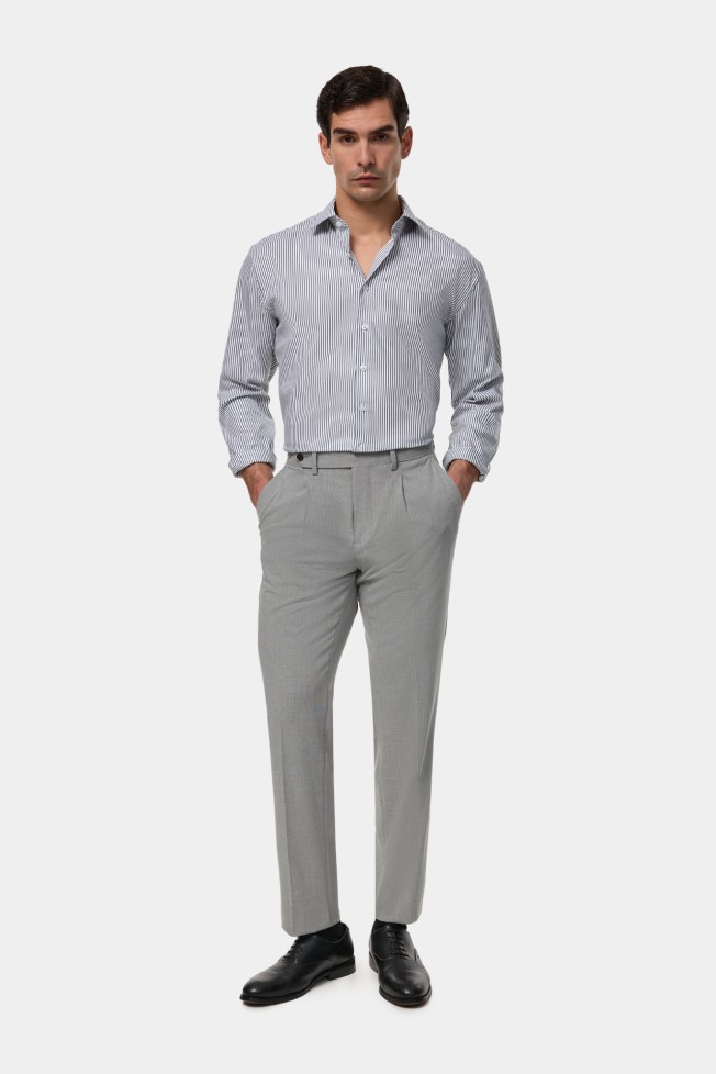 Calças chino regular fit Mix & Match Calças chino regular fit Mix & Match