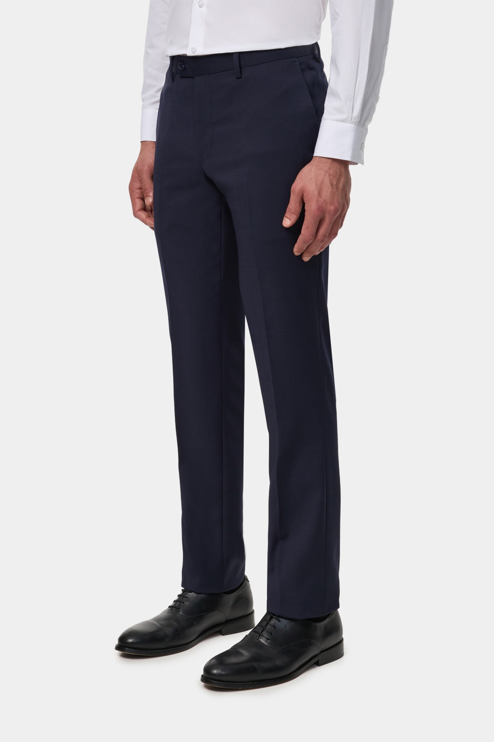 Traje slim fit clásico