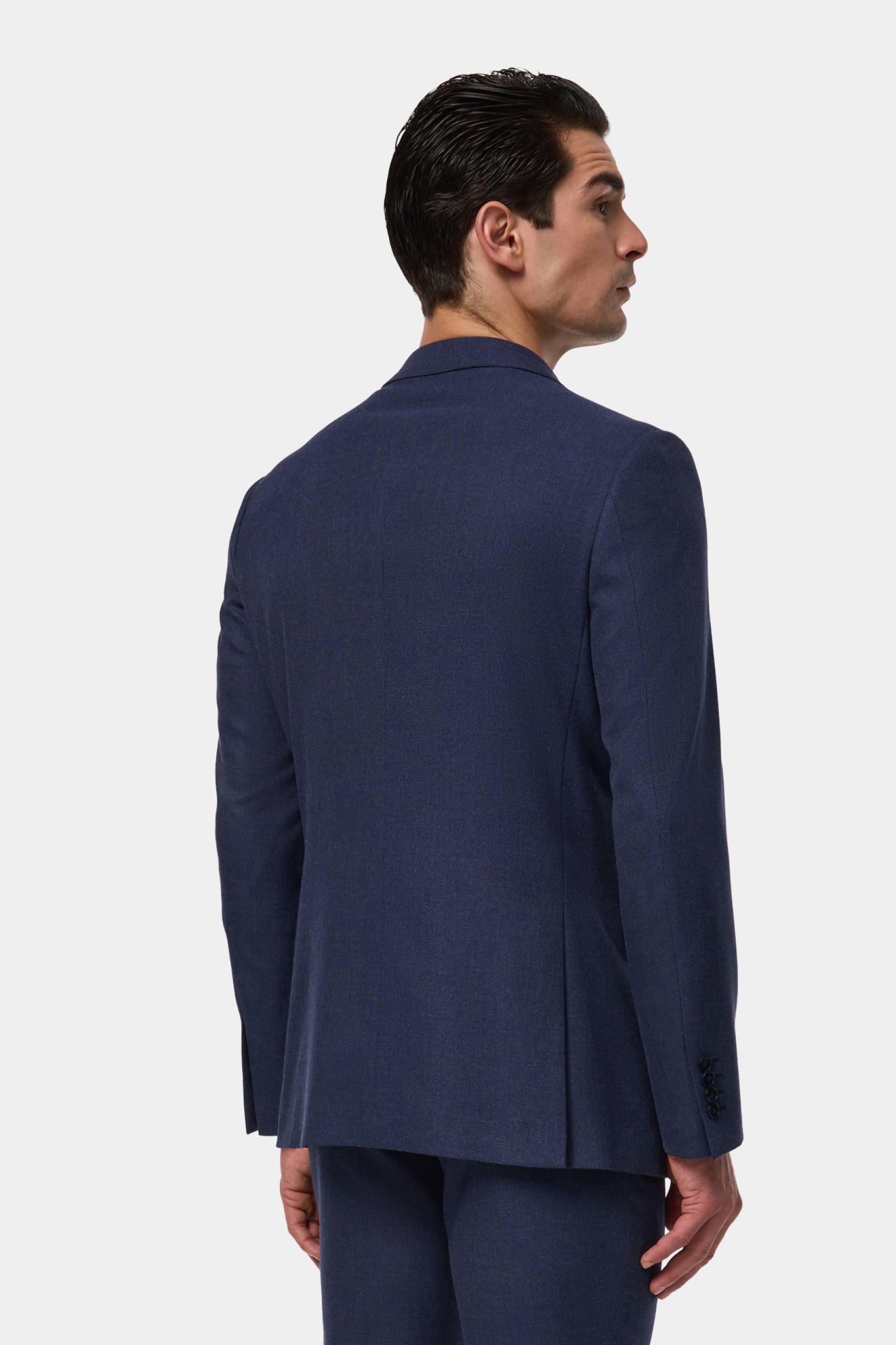 Traje slim fit clásico