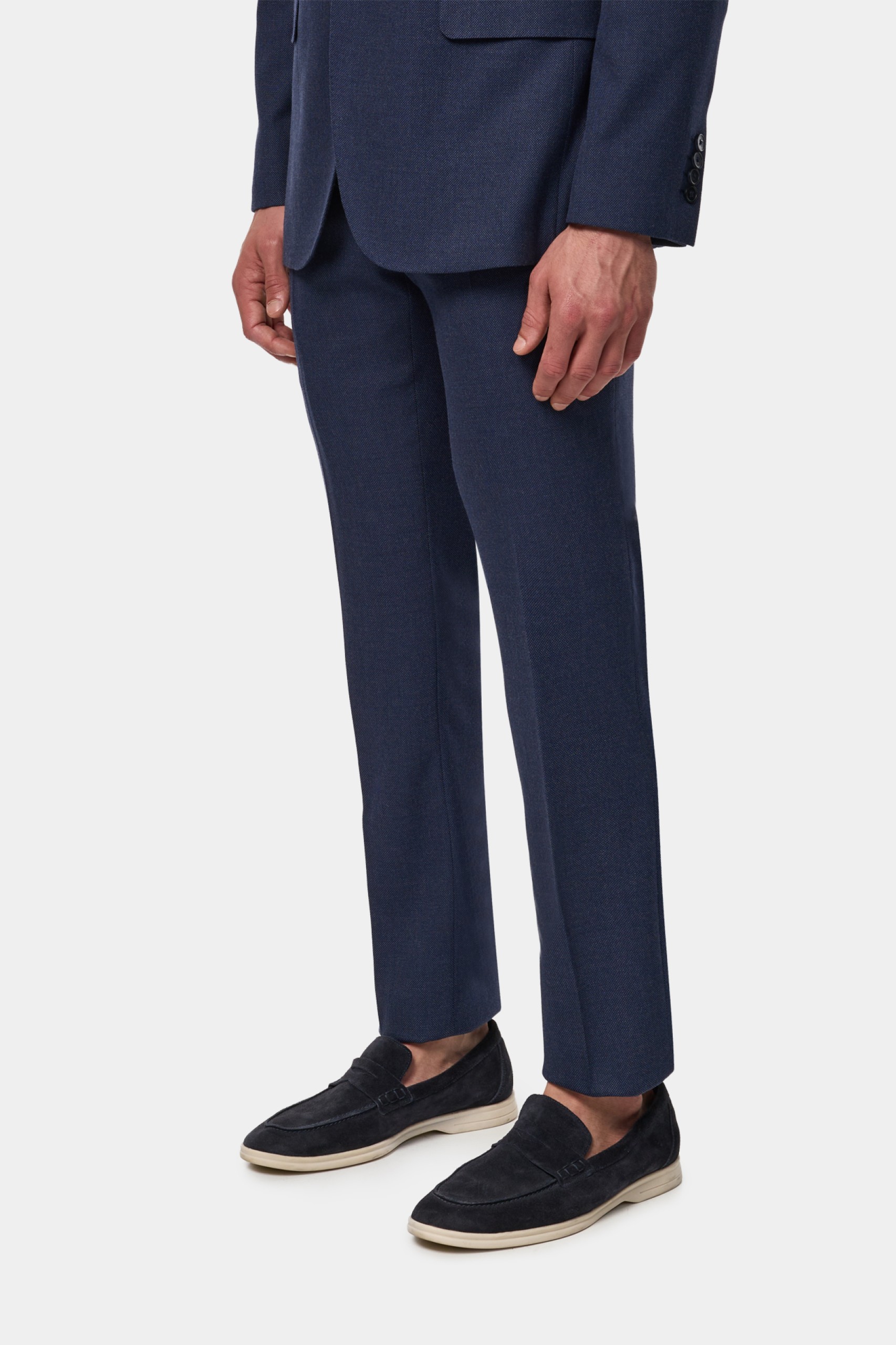 Traje slim fit clásico