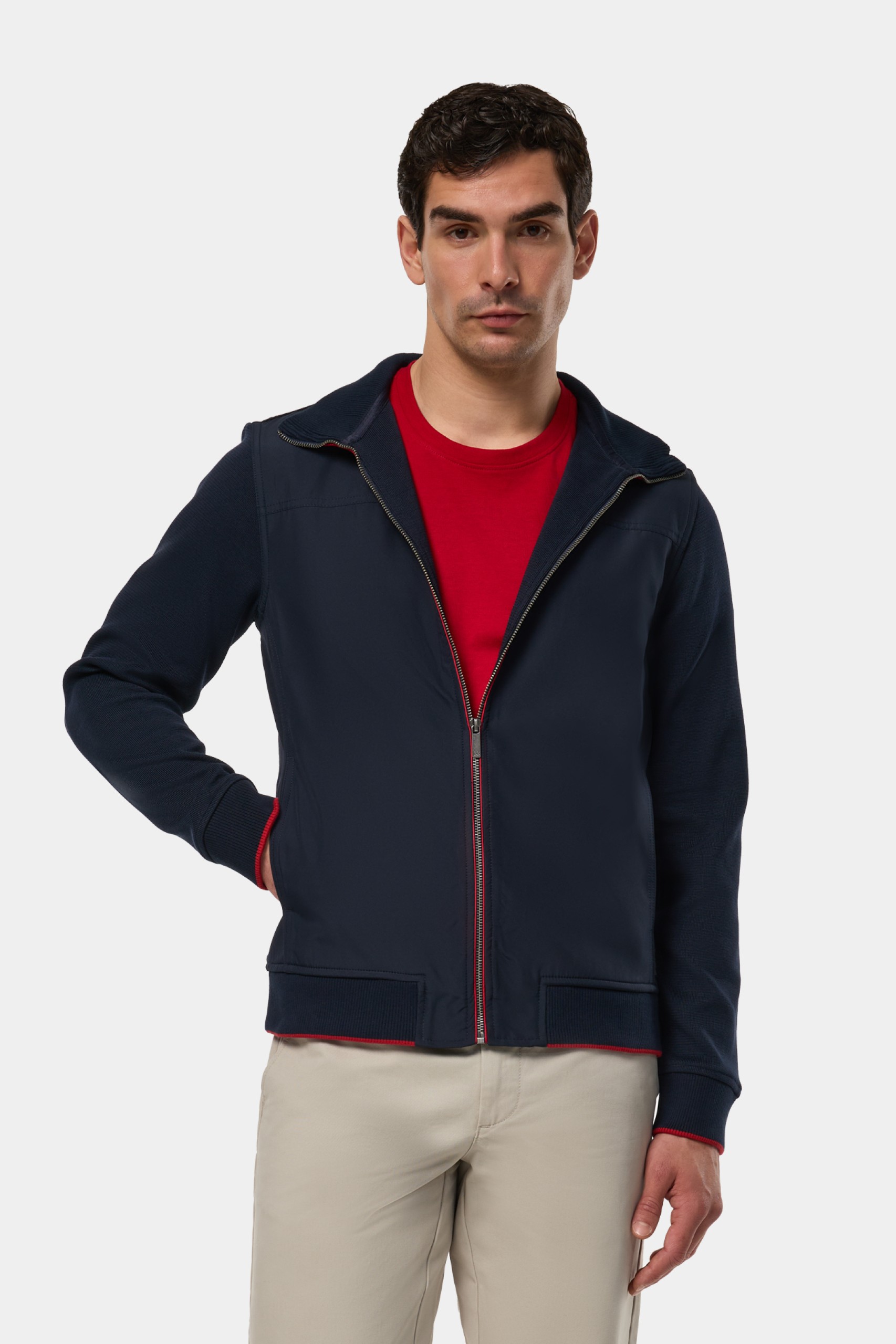 Chaqueta de malla y tejido técnico