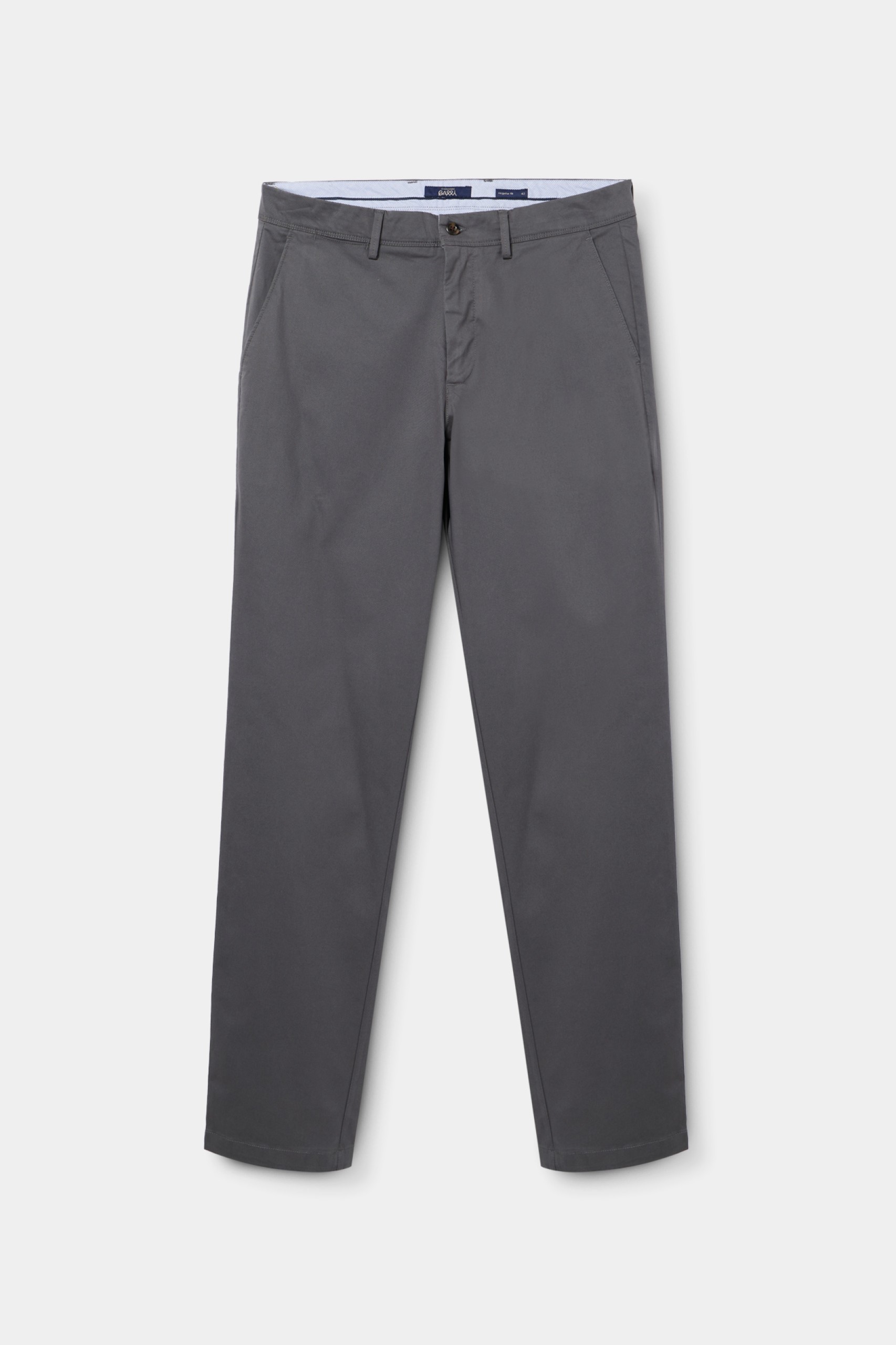 Chinos de corte regular