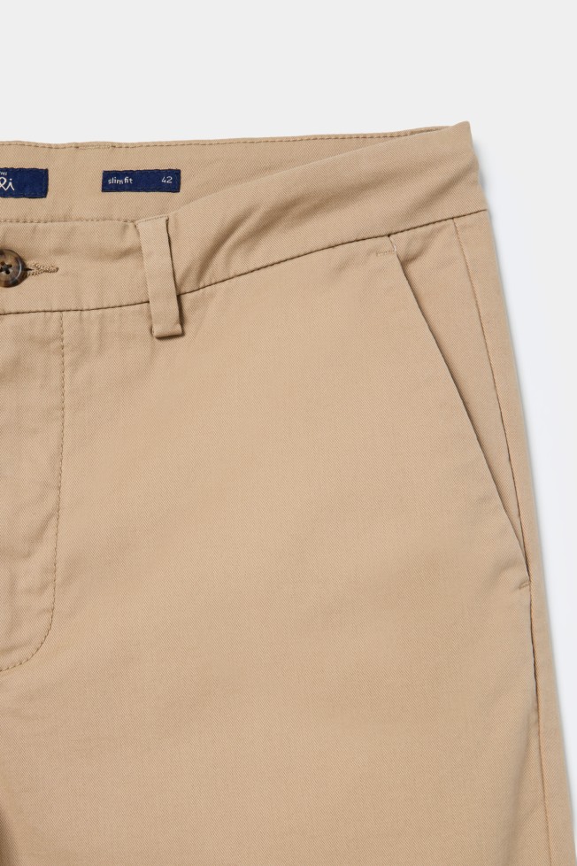 Pantalones chinos slim fit