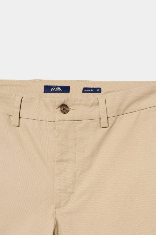 Pantaln chino regular fit