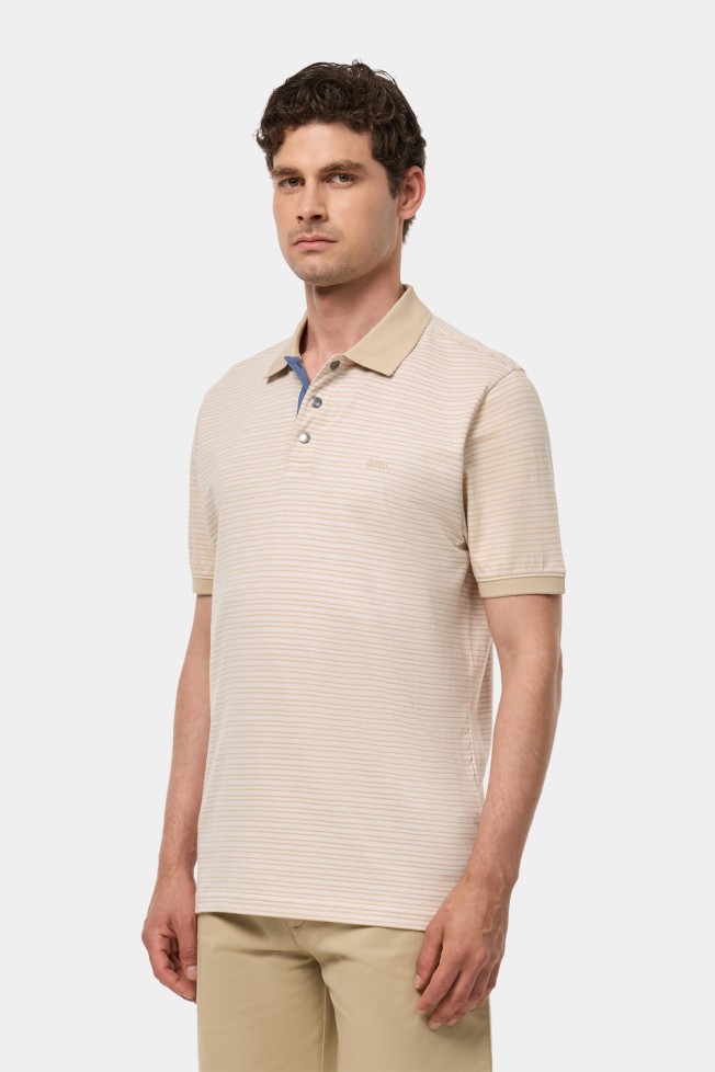 Polo piqué em algodão Polo piqué em algodão