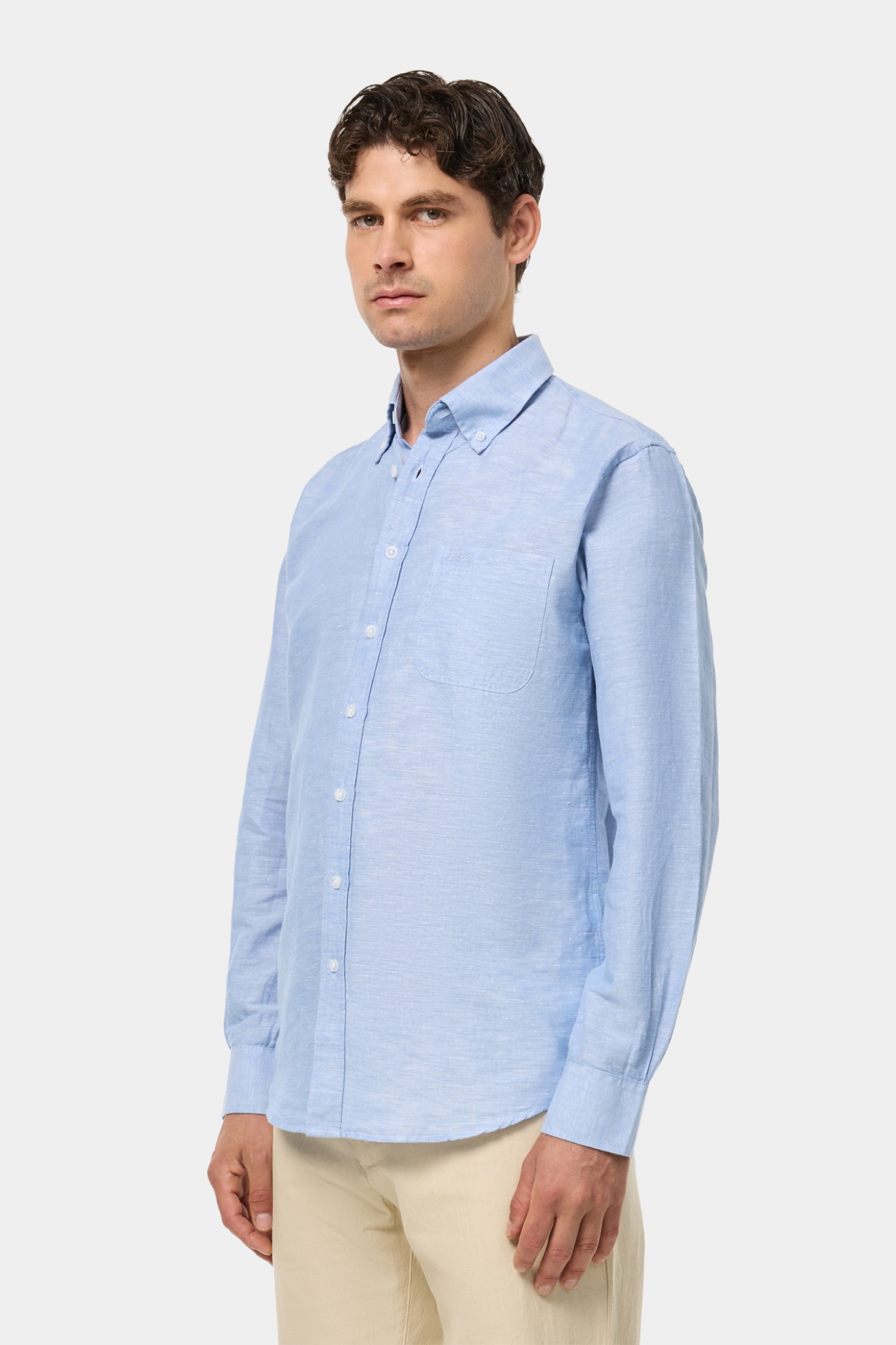 Camisa em linho e algodo regular fit