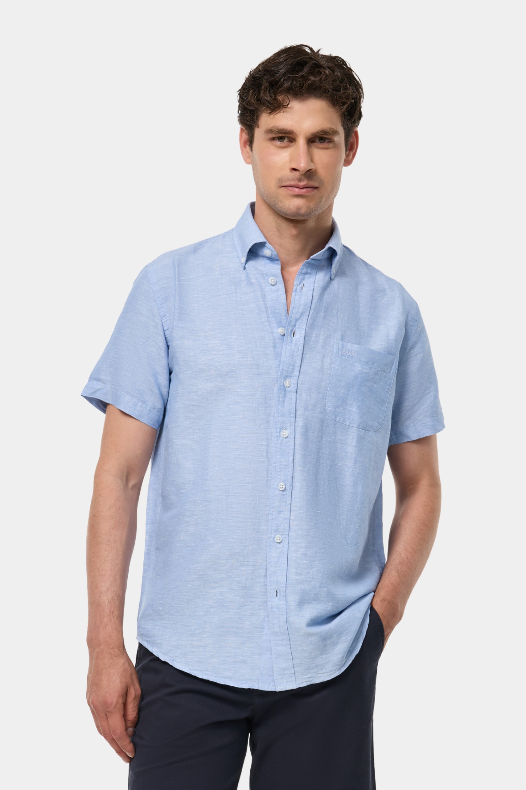 Camisa regular fit de lino y algodón