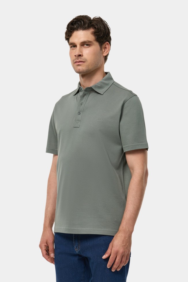 Polo piqué em algodão Polo piqué em algodão