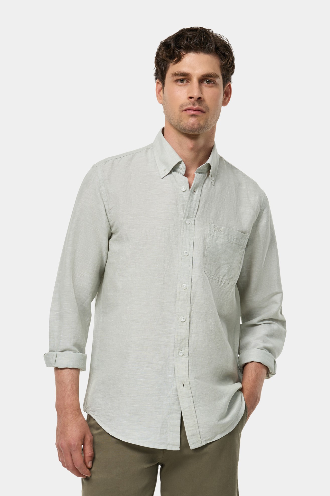 Camisa em linho e algodo regular fit