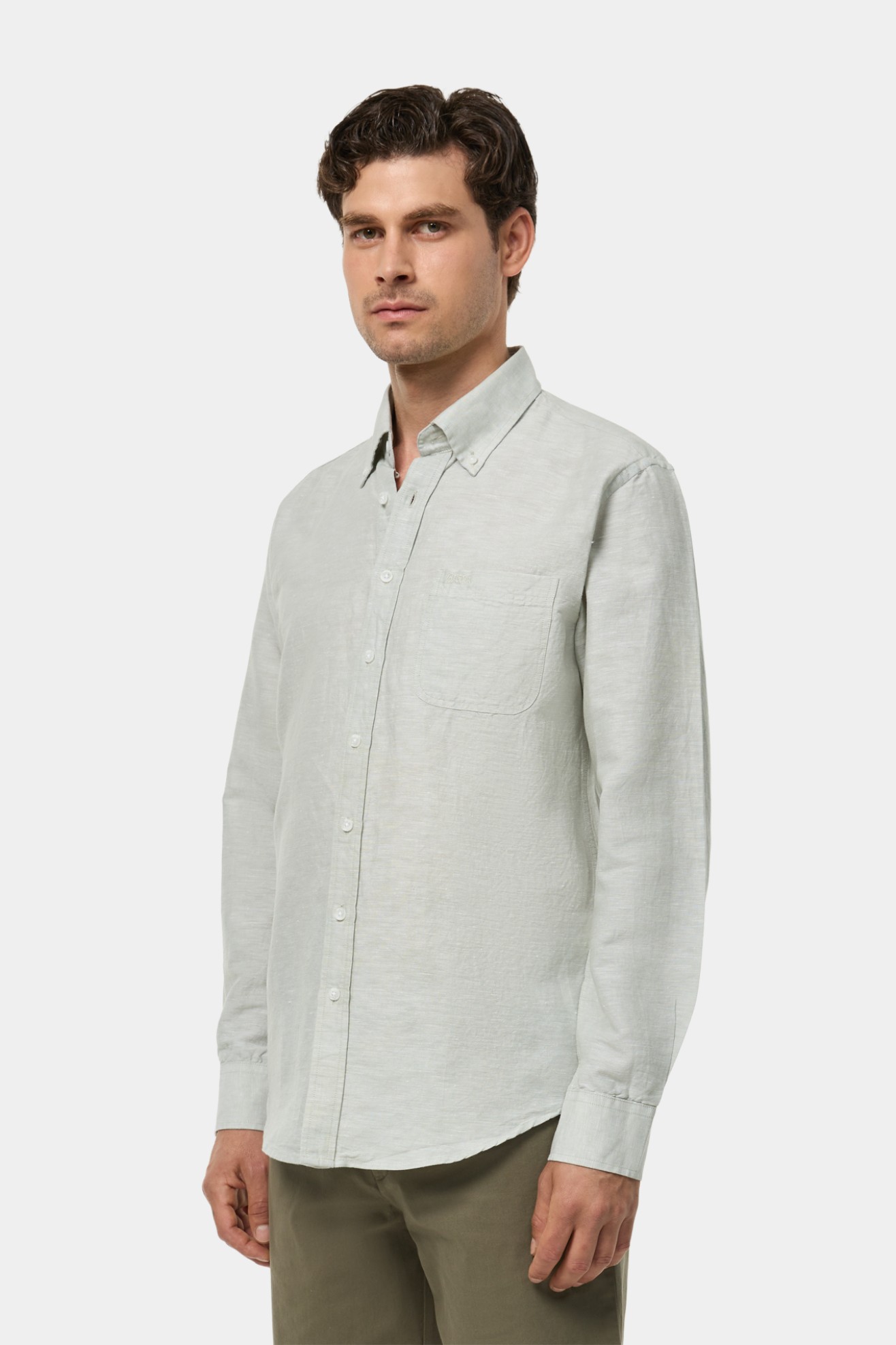 Camisa em linho e algodo regular fit