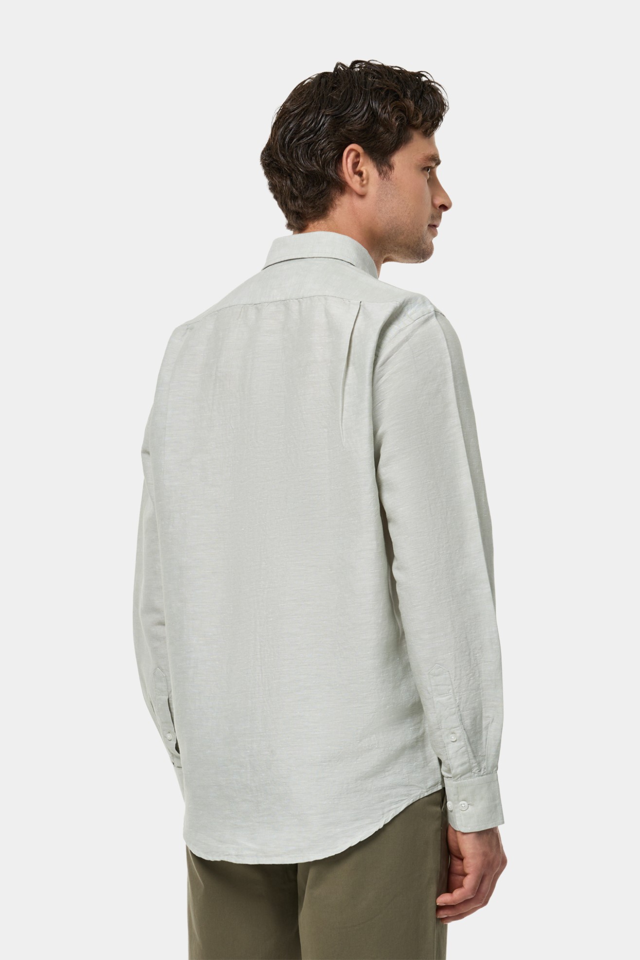 Camisa em linho e algodo regular fit