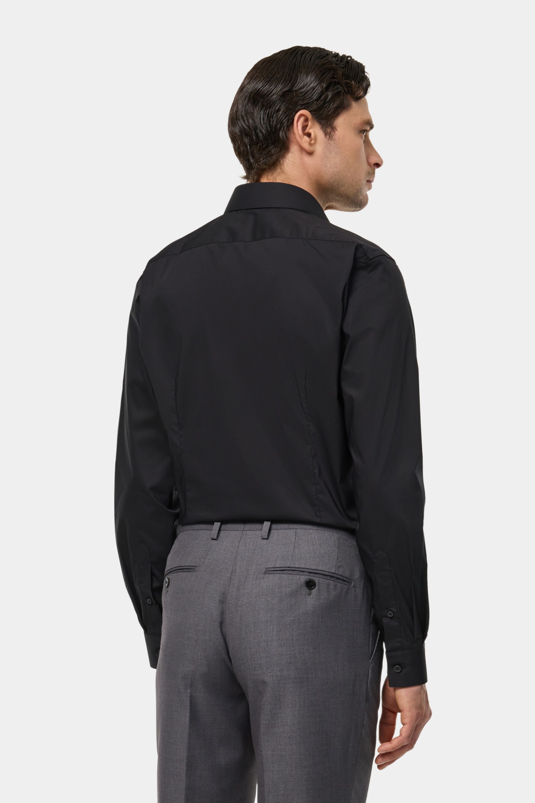 Camisa clássica de corte justo