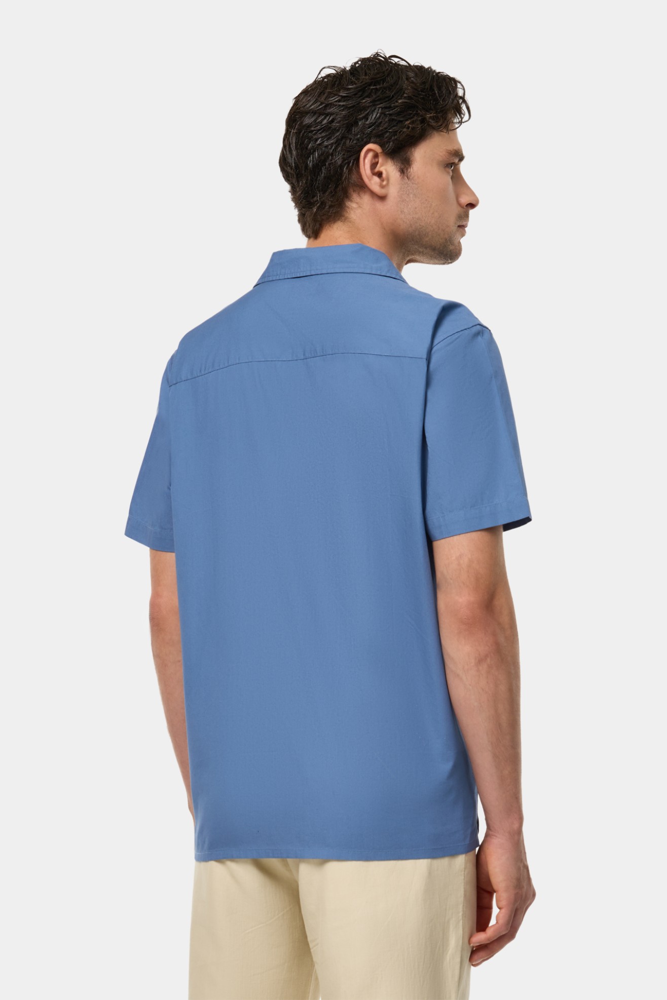 Camisa de manga corta y corte regular