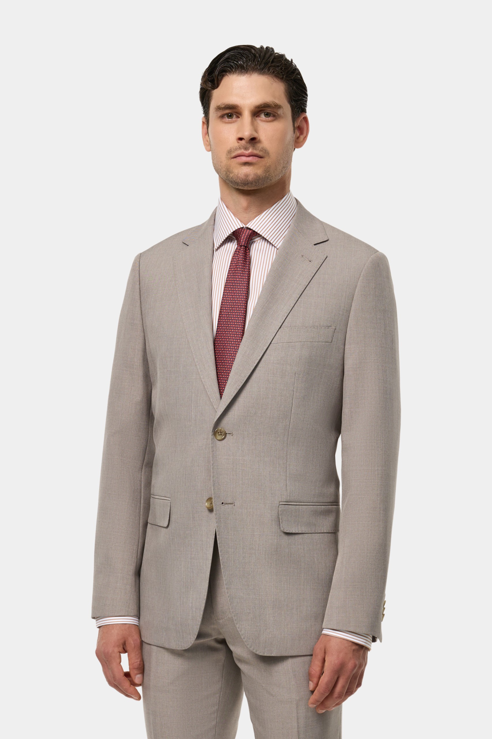 Traje slim fit clásico