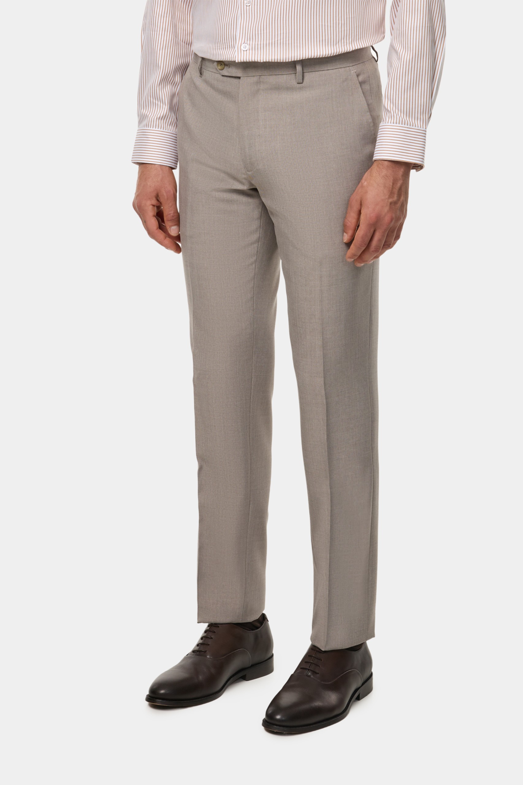 Traje slim fit clásico