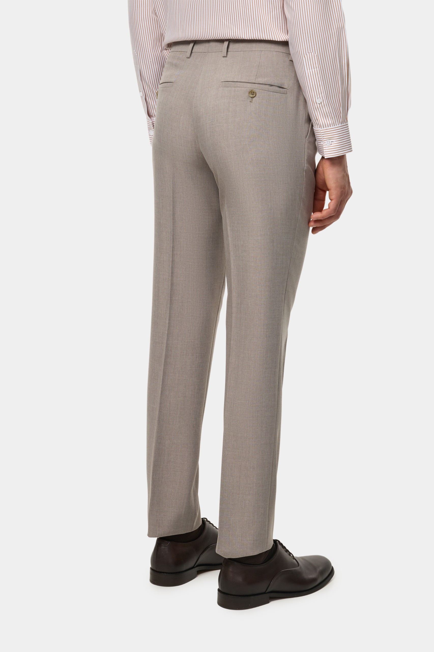 Traje slim fit clásico