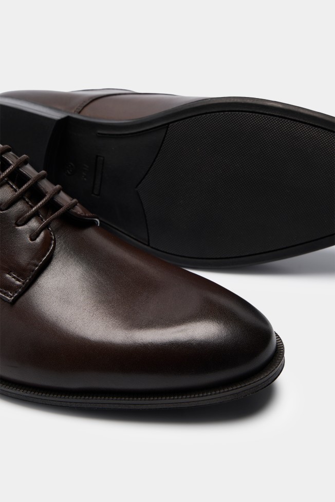 Zapatos clásicos de piel Zapatos clásicos de piel