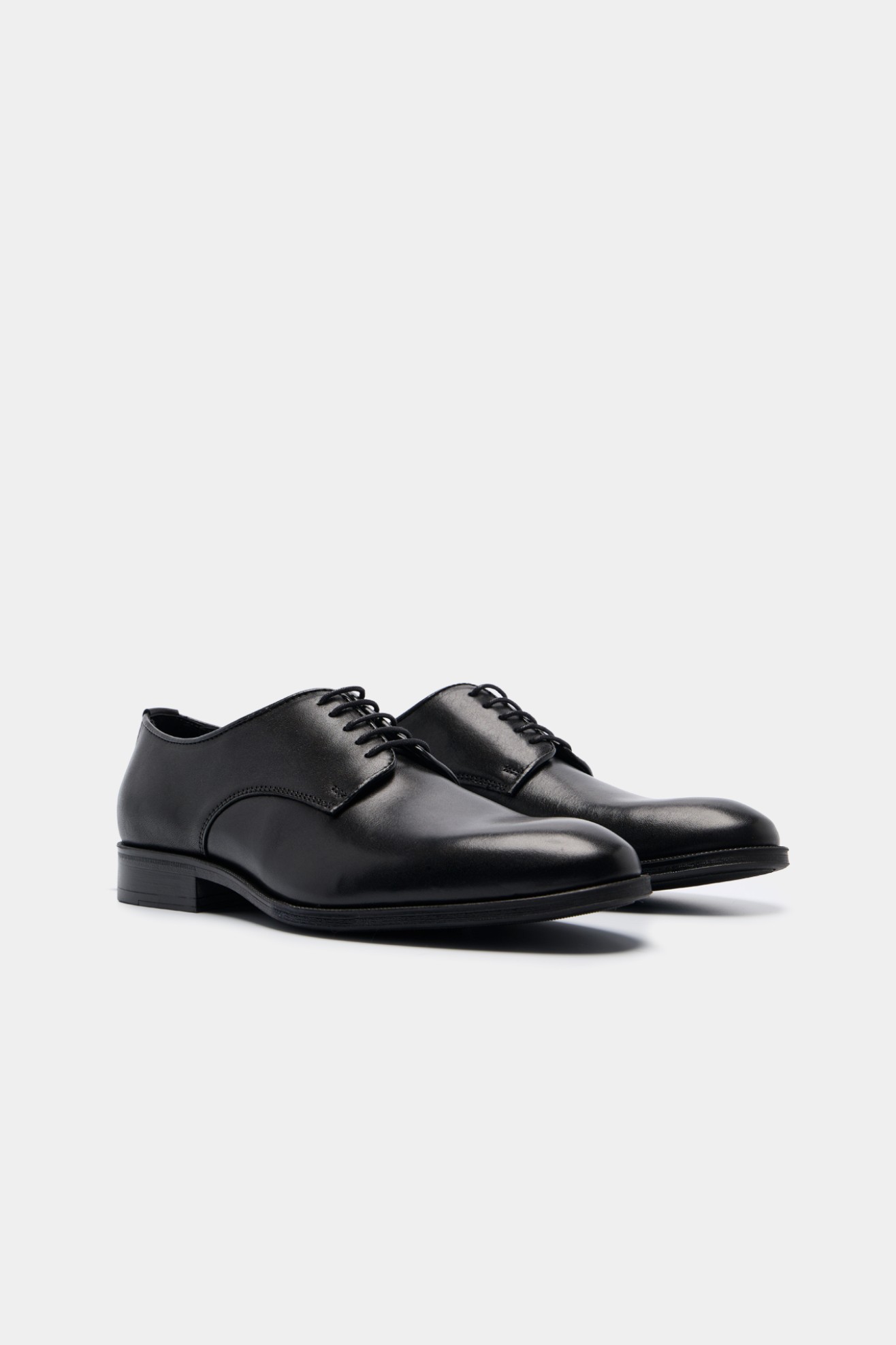 Zapatos clásicos de piel
