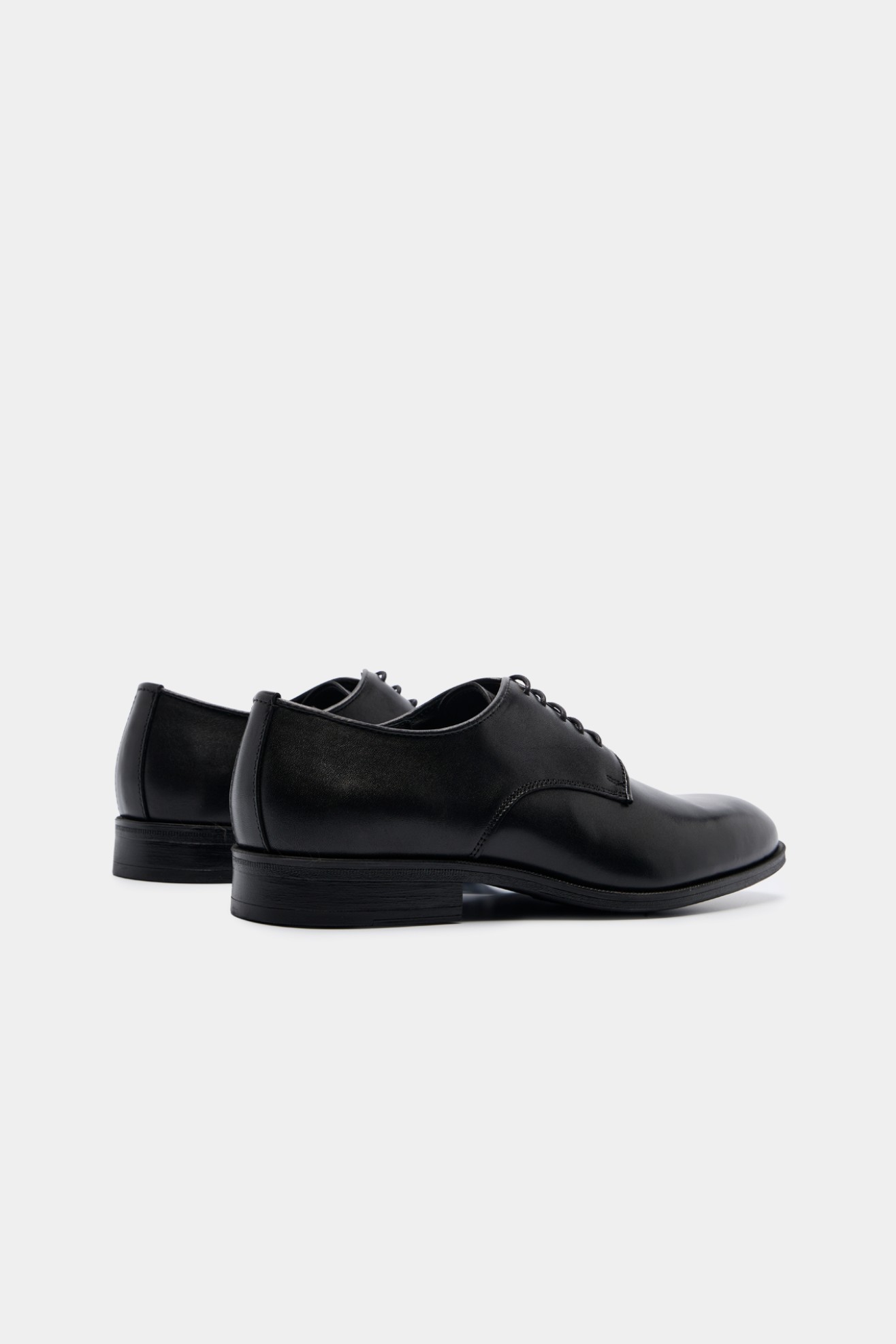 Zapatos clásicos de piel