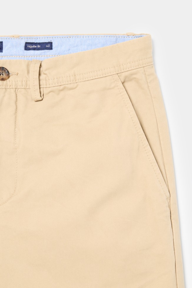 Pantalón chino regular fit Pantalón chino regular fit