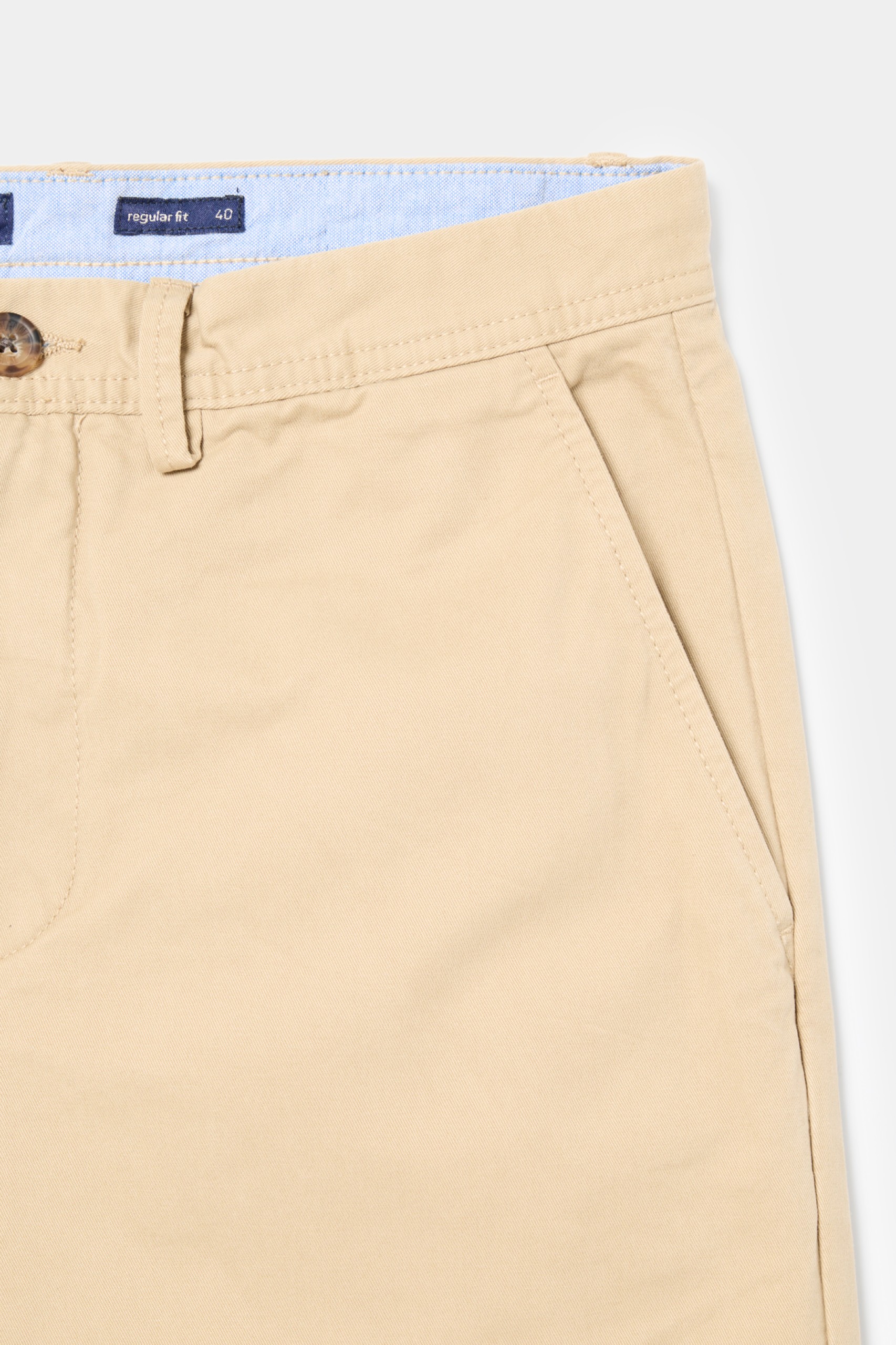 Pantalón chino regular fit