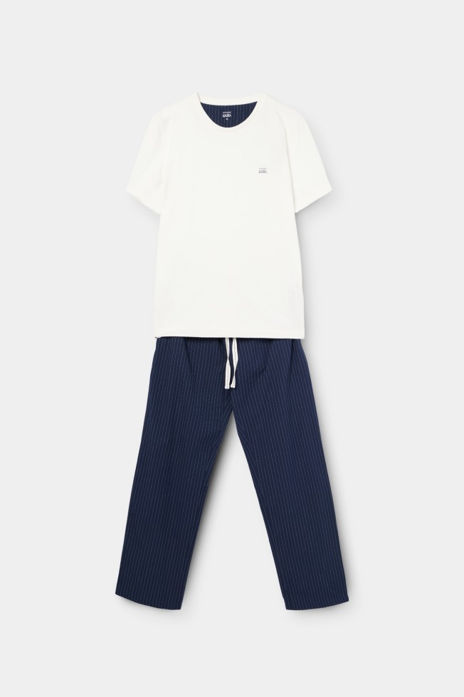Pijama em algodo
