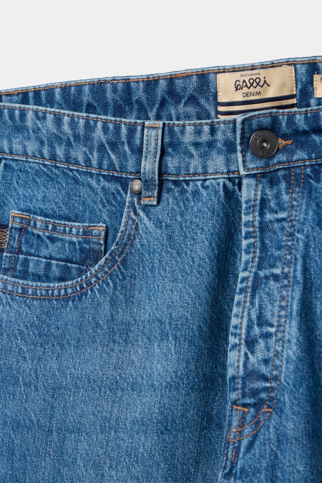 Calças de ganga tapered fit Calças de ganga tapered fit