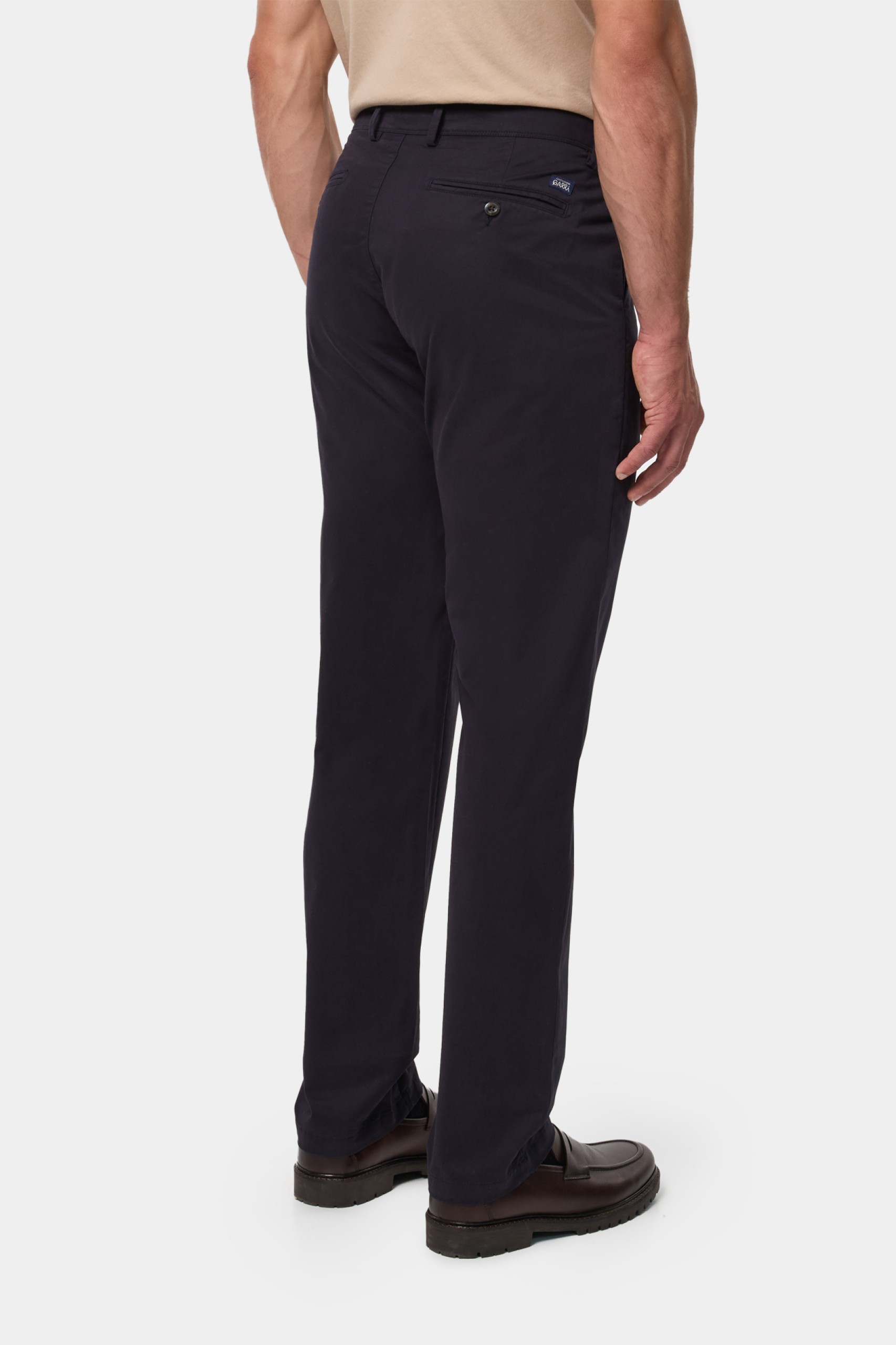 Chinos de corte regular