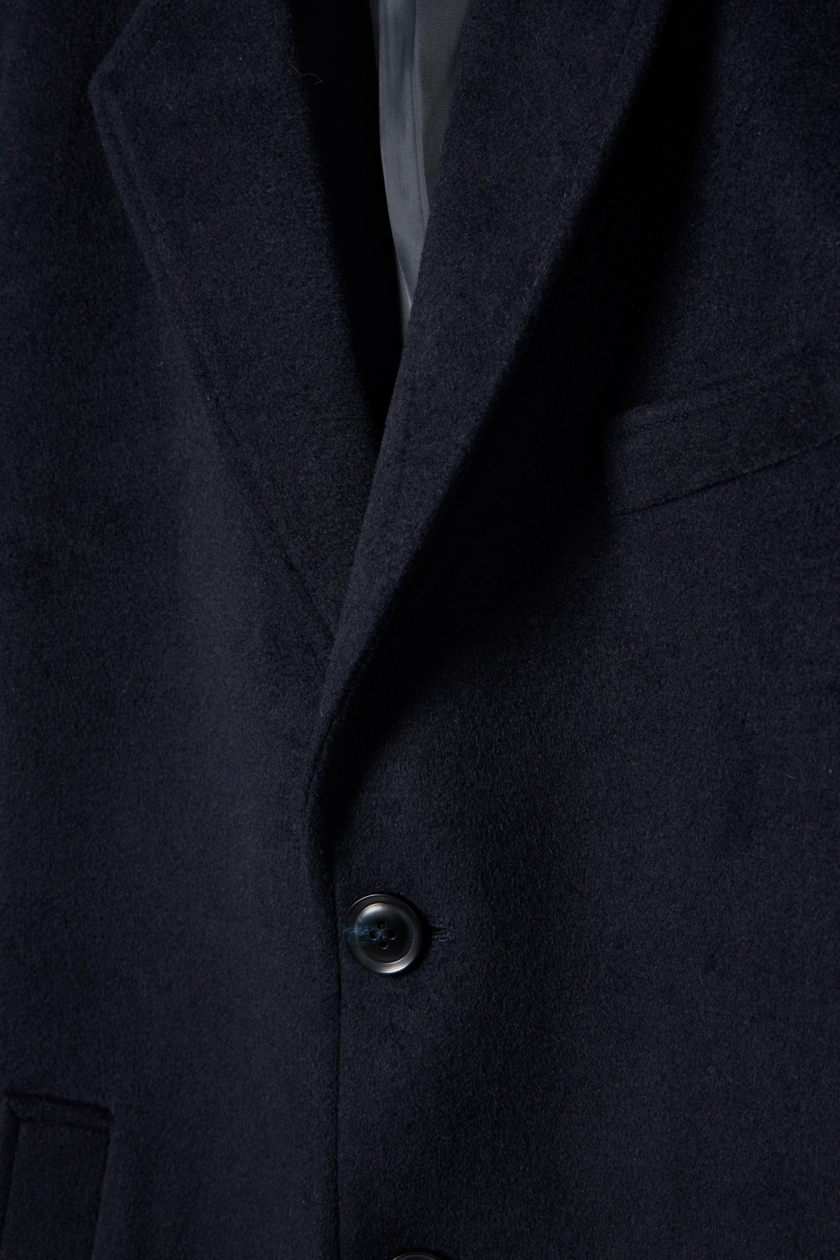 Sobretudo clássico em lã