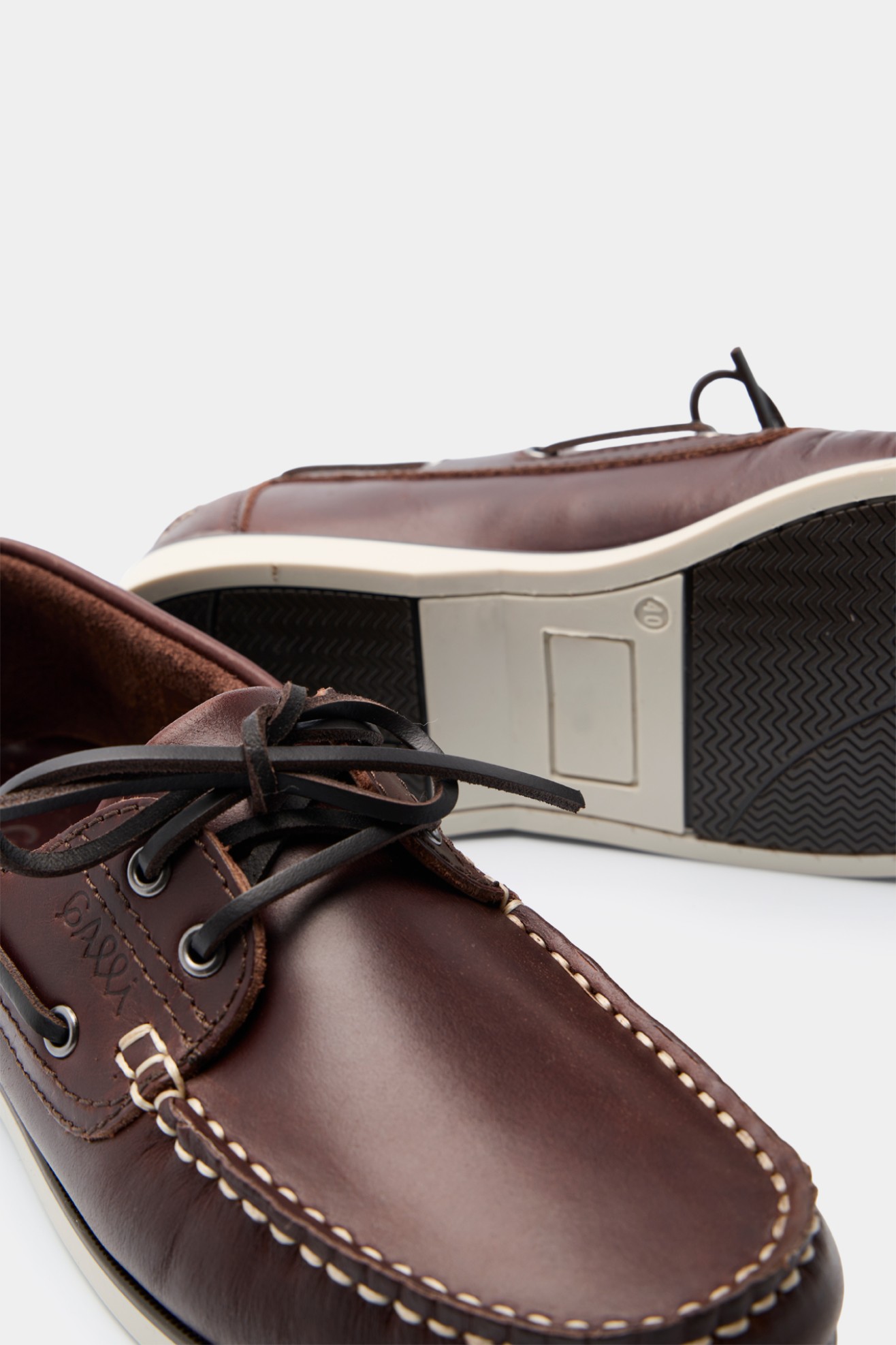 Zapatos de vela de piel