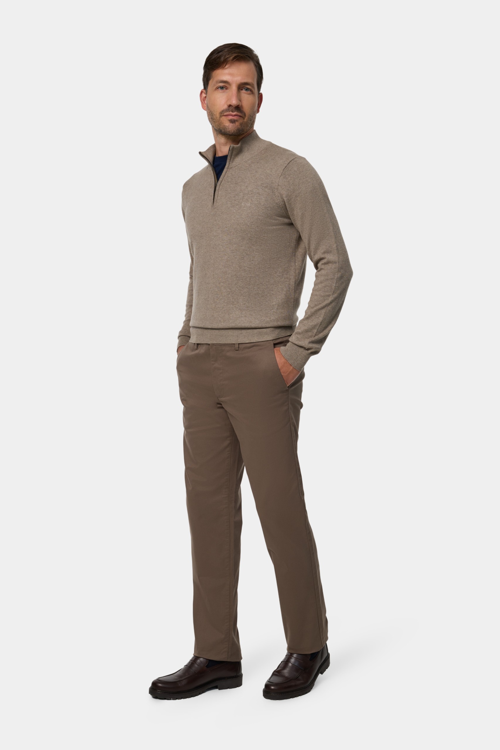 Pantalón chino regular fit