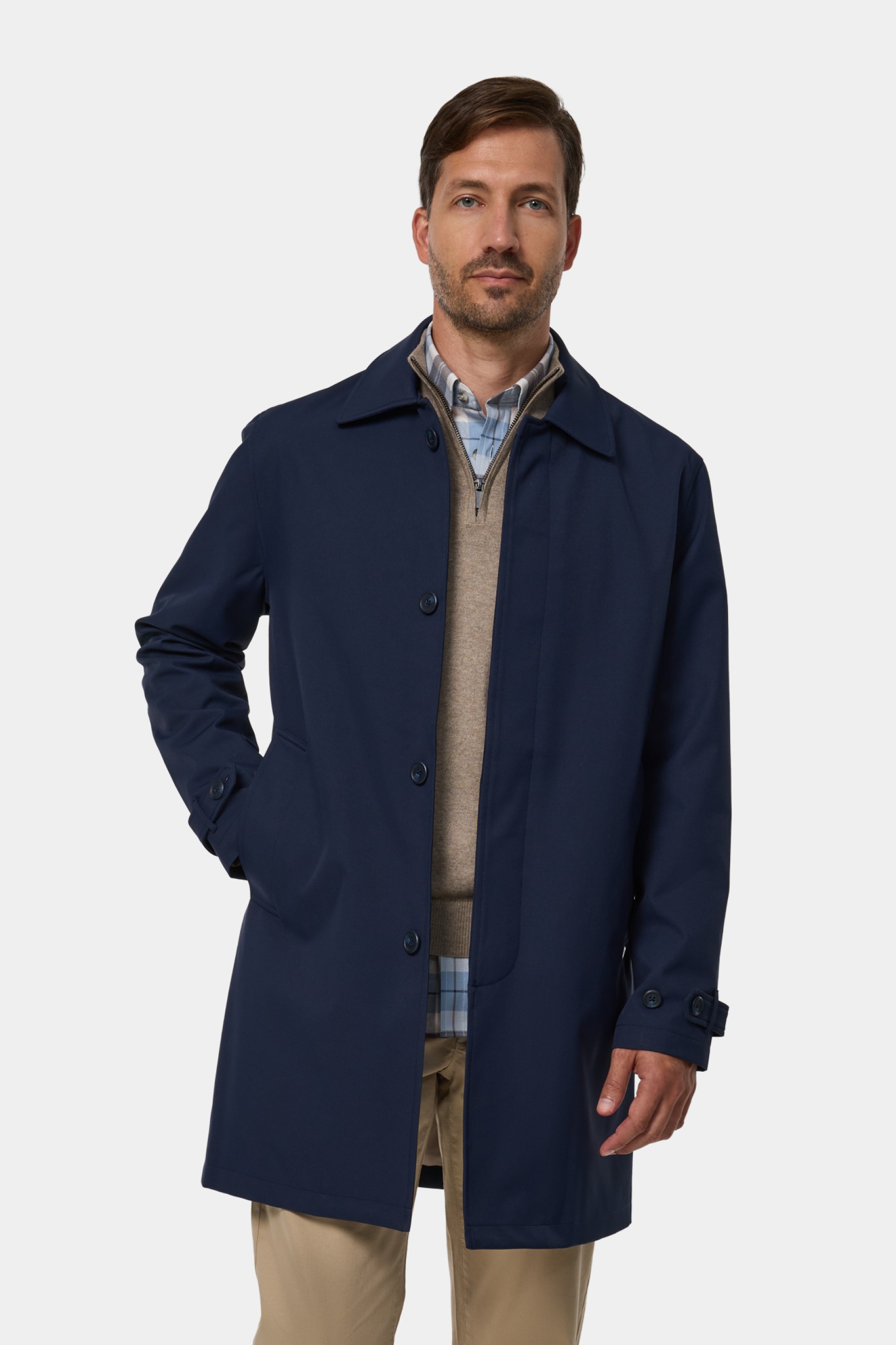 Gabardina repelente al agua