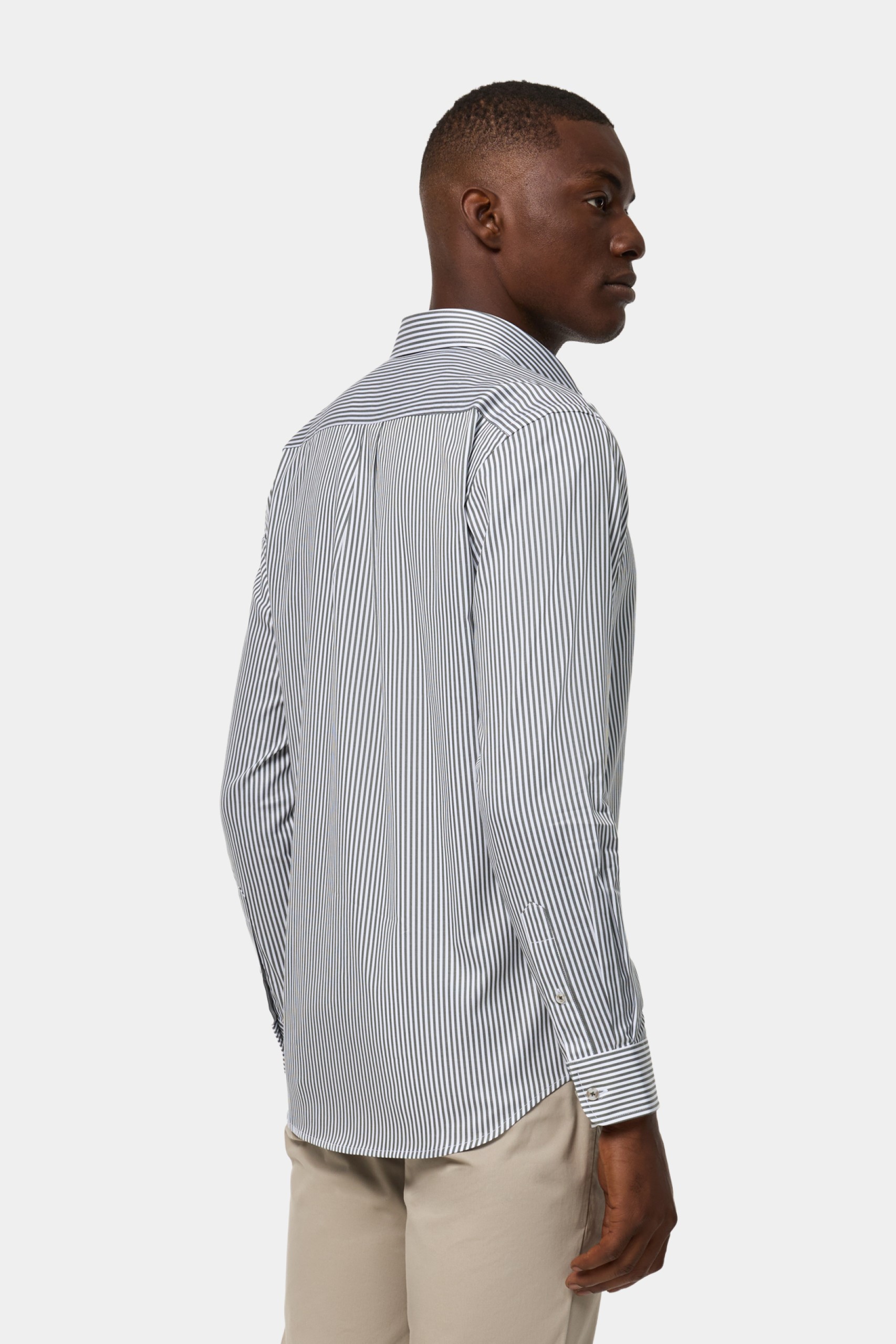 Camisa a rayas de corte regular