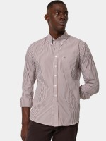 Camisa Oxford slim fit em castanho escuro