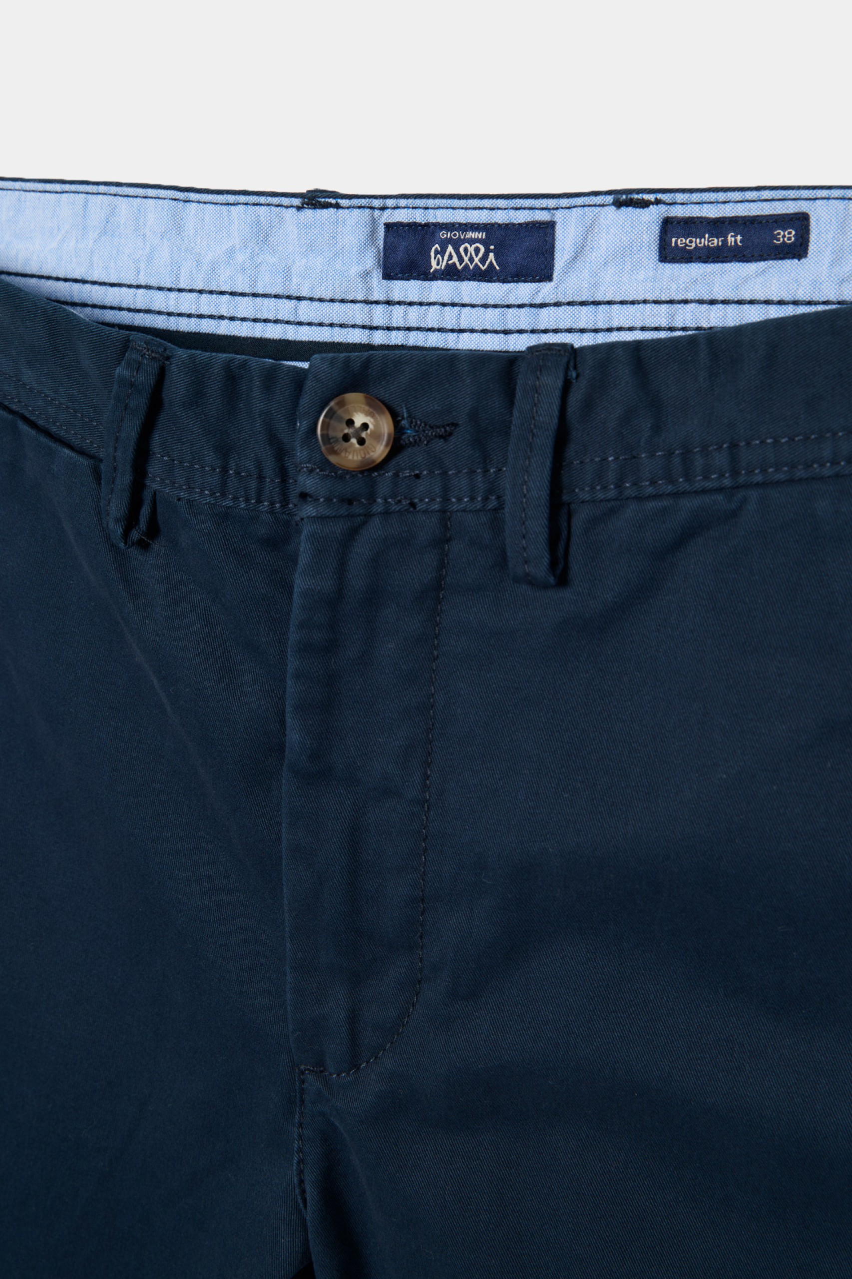 Pantalón chino regular fit